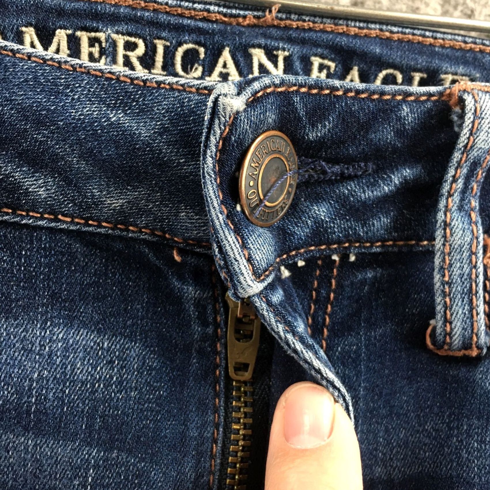 American Eagle Outfitters American Eagle Outfitters Jeans Womens 6L Jegging Blue Denim Casual Regular Waist 29 Inseam 29.5 Shoes? Size 28" / US 6 / IT 42 - 4 Thumbnail