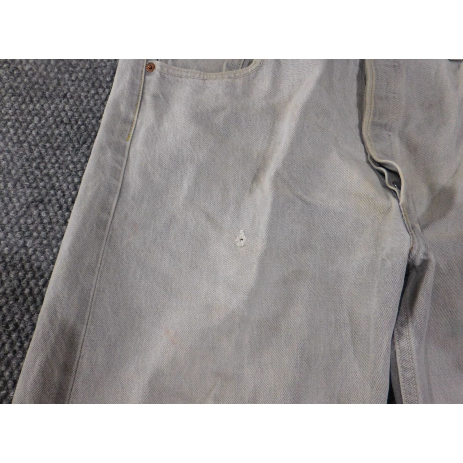 Levi's Levis 501 Jeans Mens 38x32 Gray Denim Straight Fit Retro Classic 501 Model Zipper Pocket Inseam 32" Regular Rise Mid Size US 38 / EU 54 - 4 Thumbnail