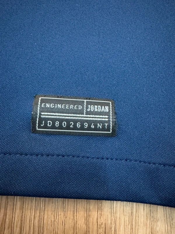 Jordan Brand Jordan PSG 2021/22 #10 Neymar JR Paris Saint Home Jersey M Size US M / EU 48-50 / 2 - 6 Thumbnail