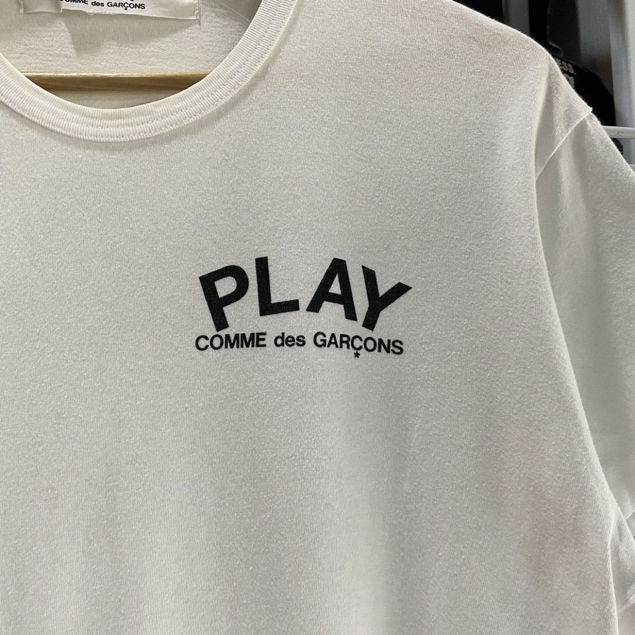 Comme des Garcons PLAY Comme des Garçons PLAY Spellout Logo T-Shirt White Size US M / EU 48-50 / 2 - 5 Thumbnail