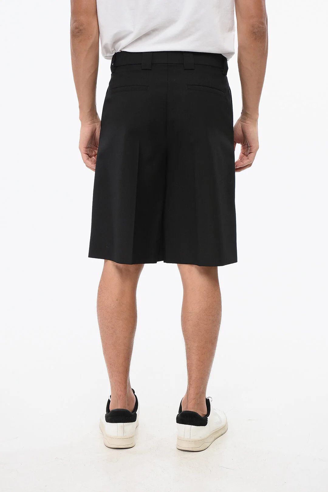 Gucci og1mm0426 Wool-Blend Short in Black Size US 32 / EU 48 - 2 Thumbnail