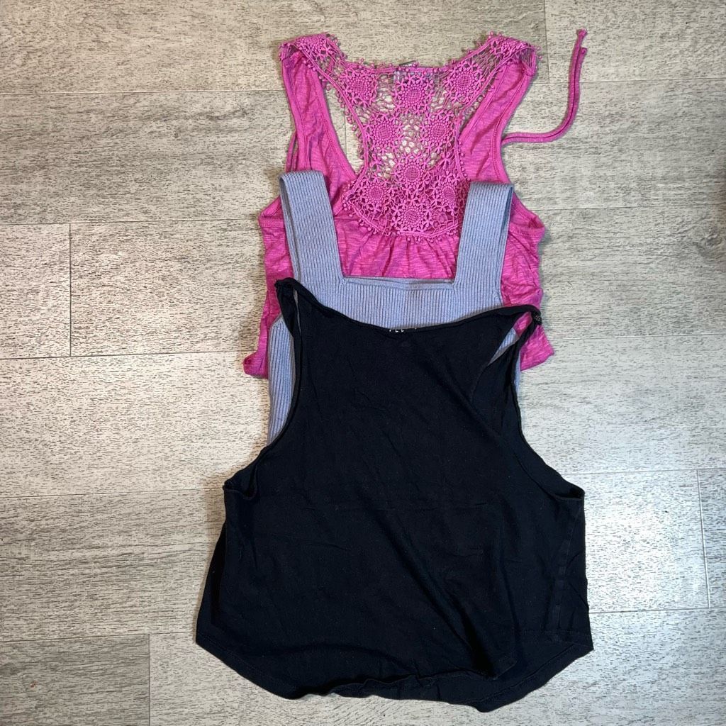 Shein One Step Up, Rebellious One, Shein Tank Tops, Crop Top, Tie Up Tank, Size Small Size S / US 4 / IT 40 - 2 Thumbnail