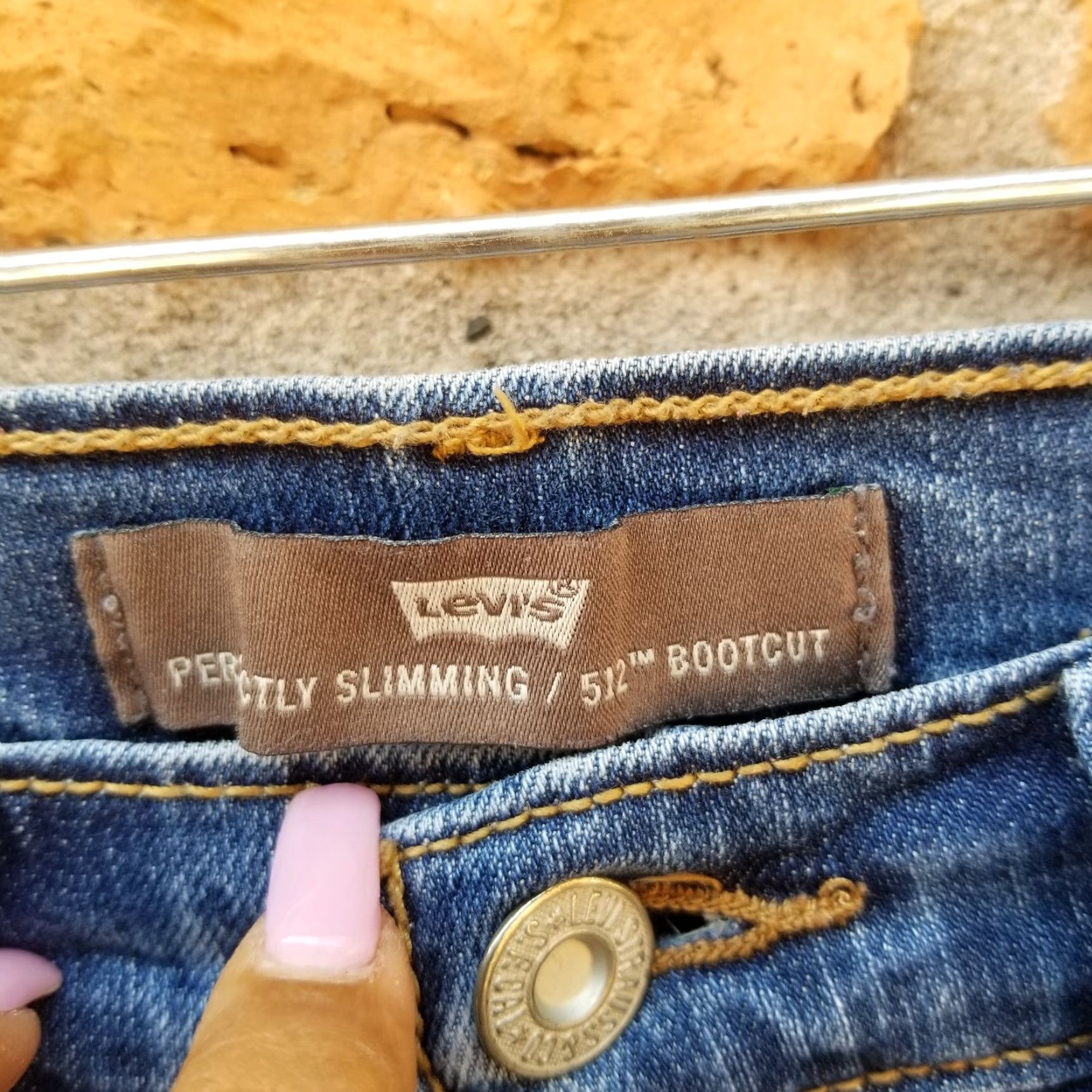 Levi's Levi's Womens 512 Perfectly Slimming Bootcut Jeans 28x30 Blue Denim Regular Stretch Size 28" / US 6 / IT 42 - 2 Thumbnail