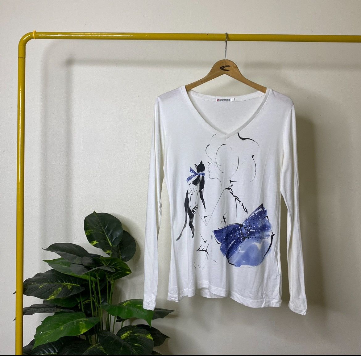 Japanese Brand × Uniqlo Uniqlo x Sweet Illustration by Yoco Nagamiya Artwork LS Tee Size L / US 10 / IT 46 - 1 Thumbnail