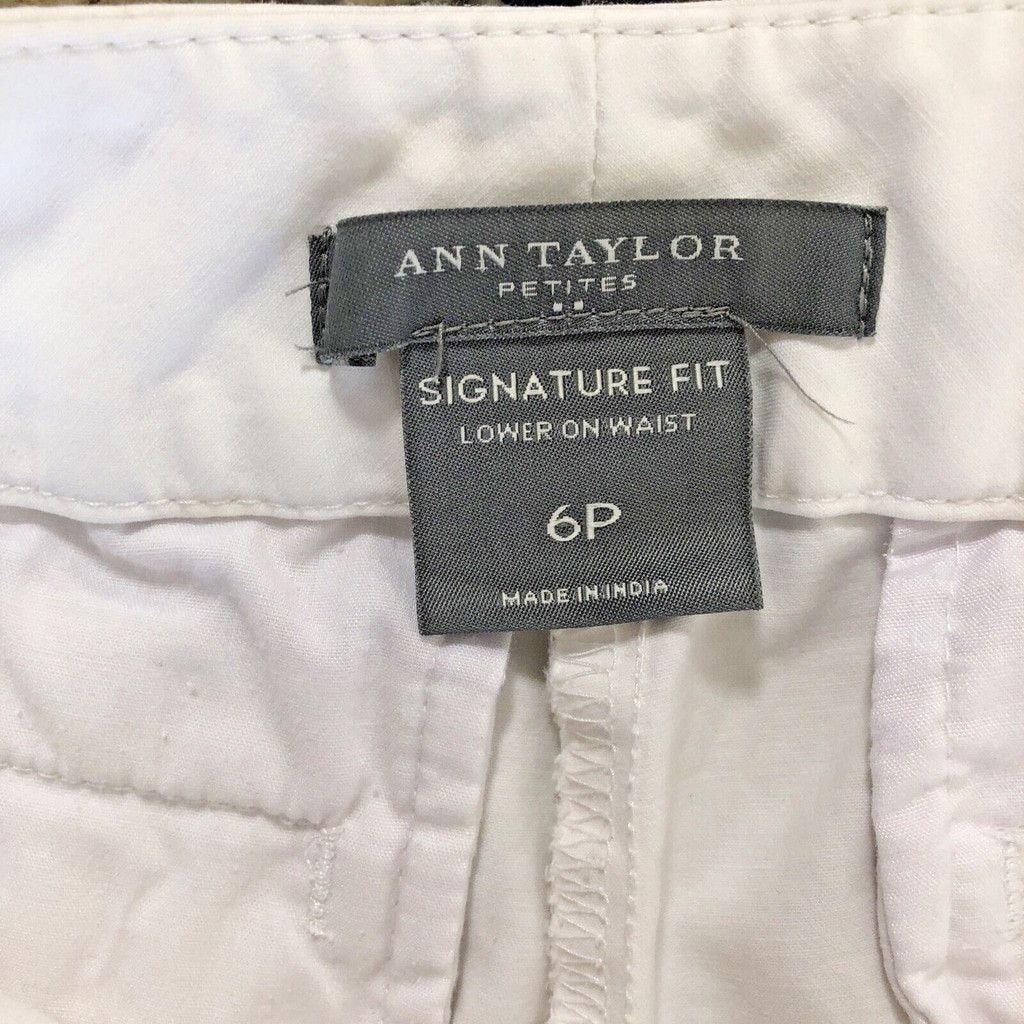 Ann Taylor Size 6P Ann Taylor Shorts Womens Signature White Size 28" / US 6 / IT 42 - 3 Thumbnail