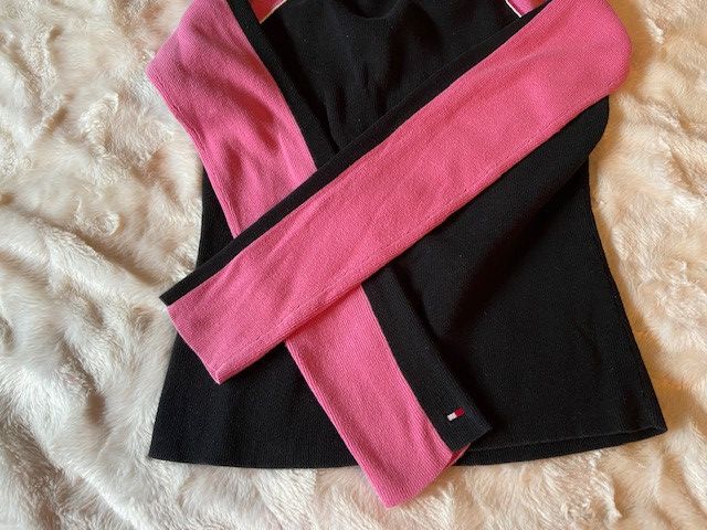 Tommy Hilfiger Tommy Hilfiger Black and Pink ribbed sweater Ladies Size S Size S / US 4 / IT 40 - 7 Thumbnail
