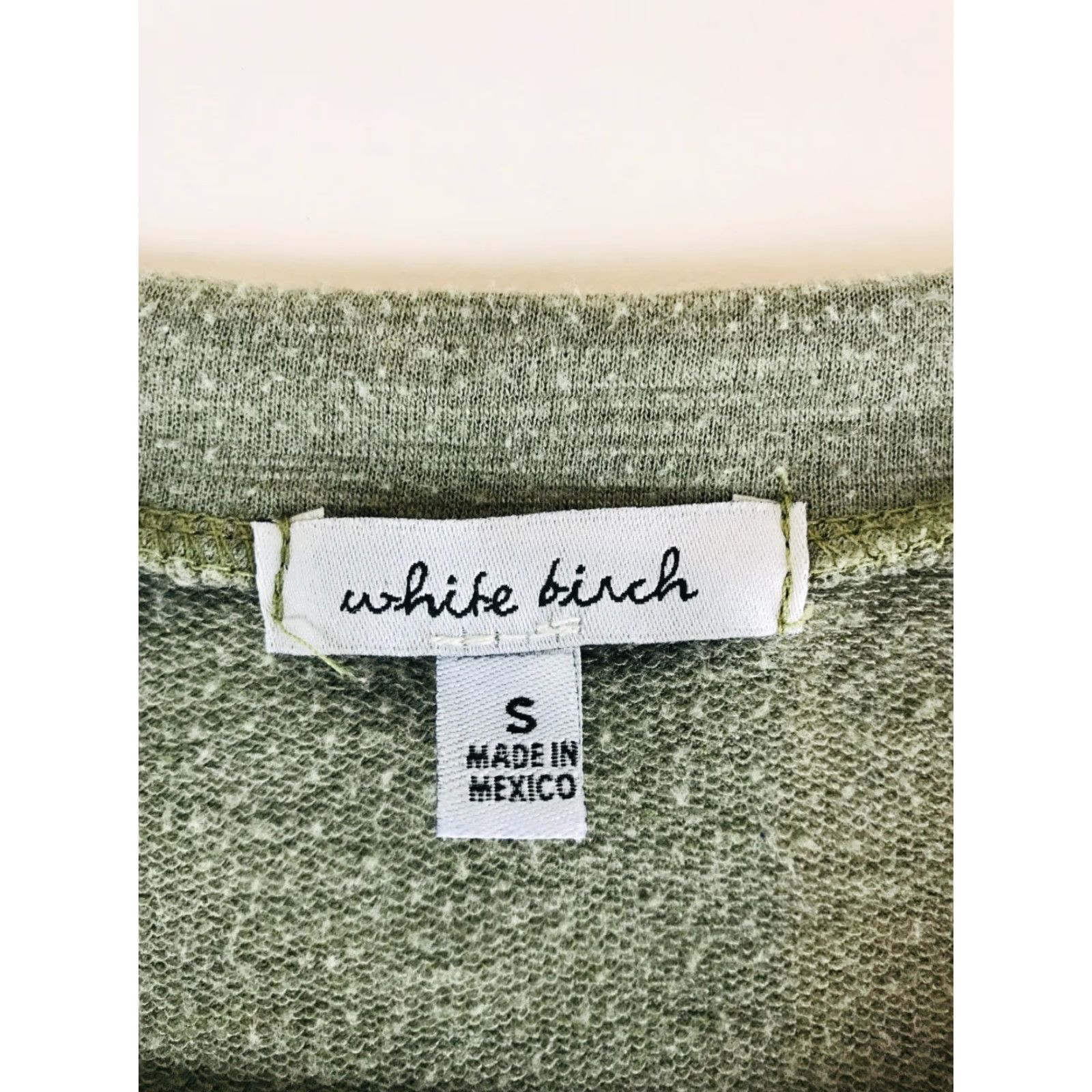 Vintage White Birch Shirt Women's Size Small Green V-neck Long Sleeve Size S / US 4 / IT 40 - 6 Thumbnail