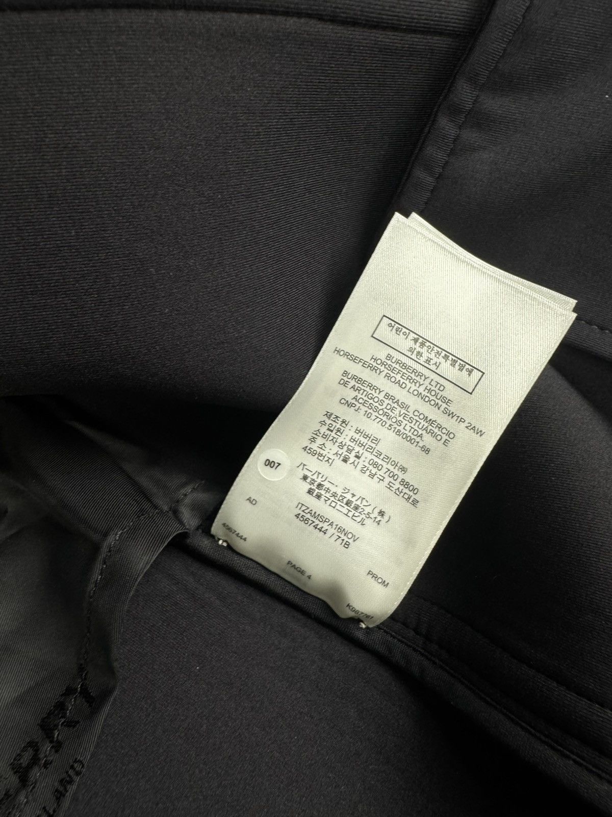 Burberry Shark fin neoprene car coat Size US M / EU 48-50 / 2 - 21 Thumbnail