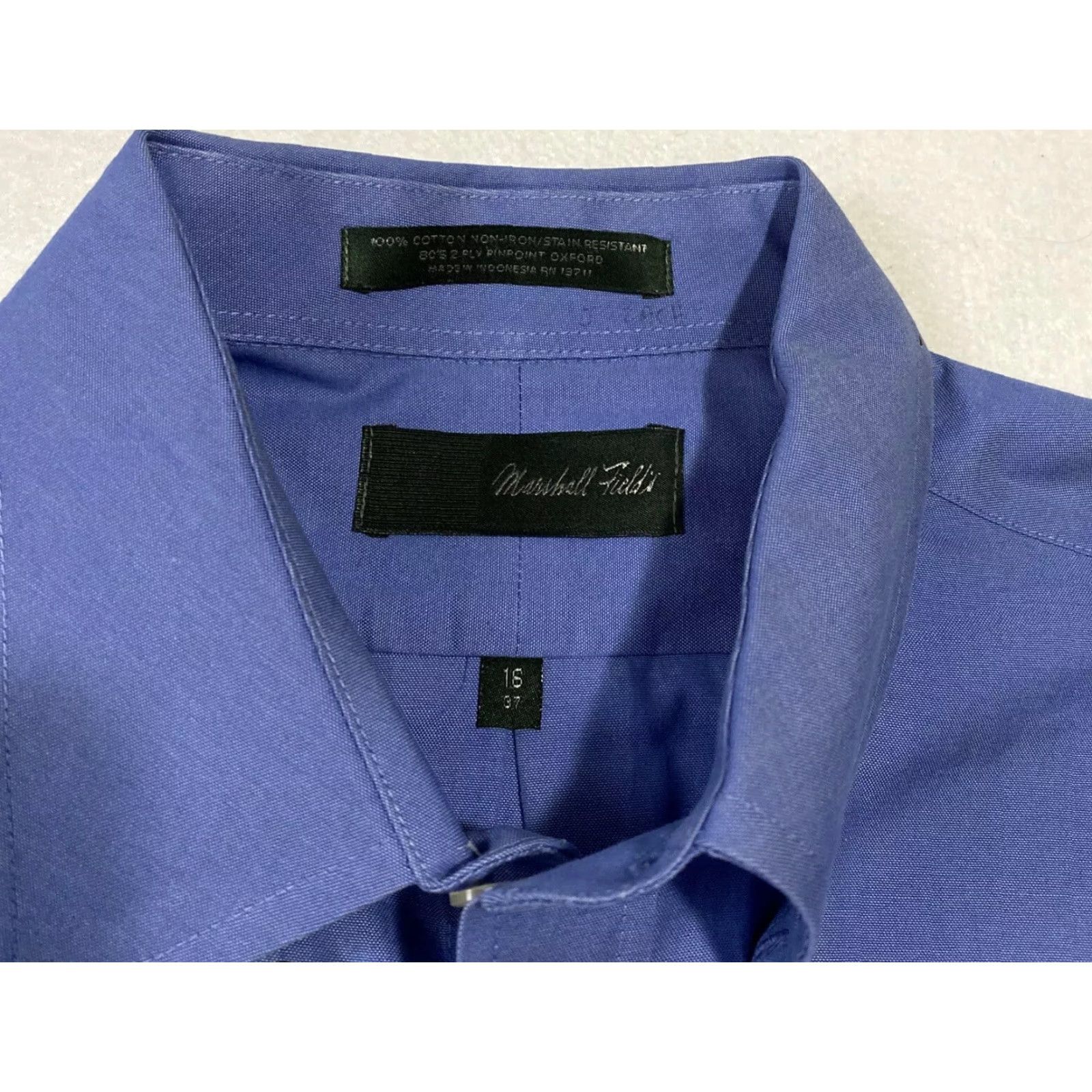 Vintage Marshall Field's Button Shirt Men’s Size 16X37 Blue Long Sleeve Dress Shirt Buttons Non-Iron Pockets Casual Formal Vintage Lands 26-26 Mens Size US L / EU 52-54 / 3 - 3 Thumbnail