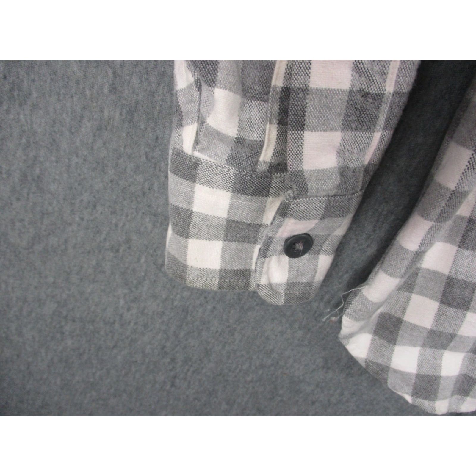 Vintage VINTAGE L.L. Bean Shirt Women XL Gray Check Chamois Flannel Long Sleeve Made USA Size XL / US 12-14 / IT 48-50 - 2 Thumbnail