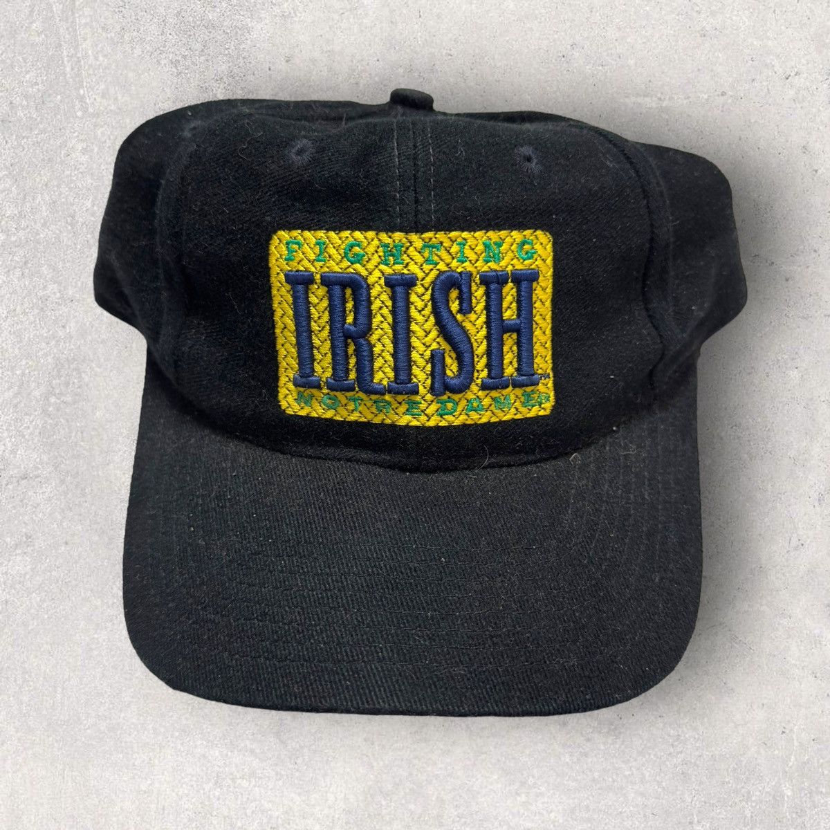 NCAA × Vintage Vintage Notre Dame Fighting Irish hat Size ONE SIZE - 1 Thumbnail