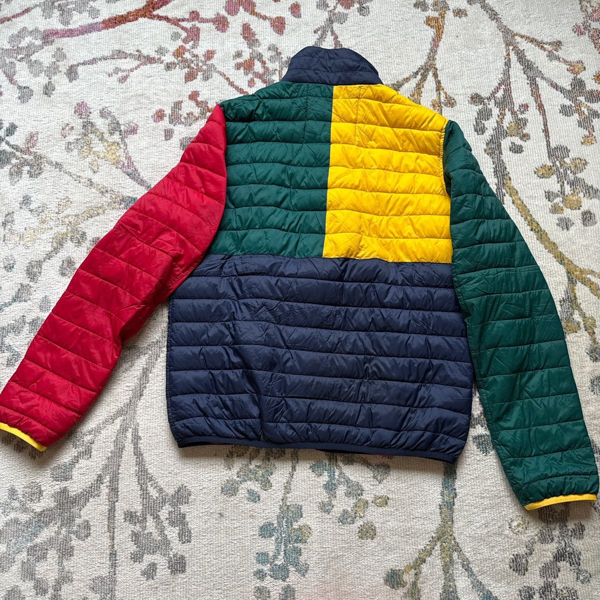 Tommy Hilfiger Men’s Small Tommy Hilfiger Colorblock Lightweight Jacket Size US S / EU 44-46 / 1 - 3 Thumbnail