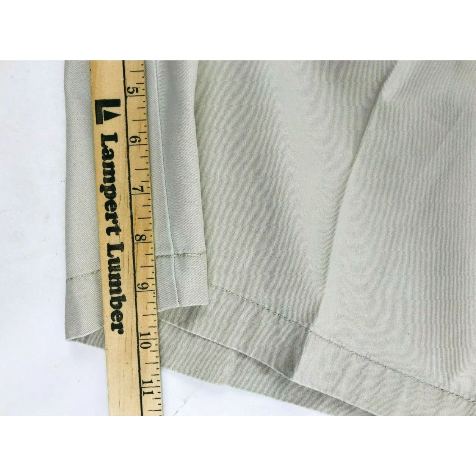 Dockers DOCKERS Shorts Men 36 Solid Tan Pleated Front Buttoned Pockets Chino Size US 38 / EU 54 - 4 Thumbnail