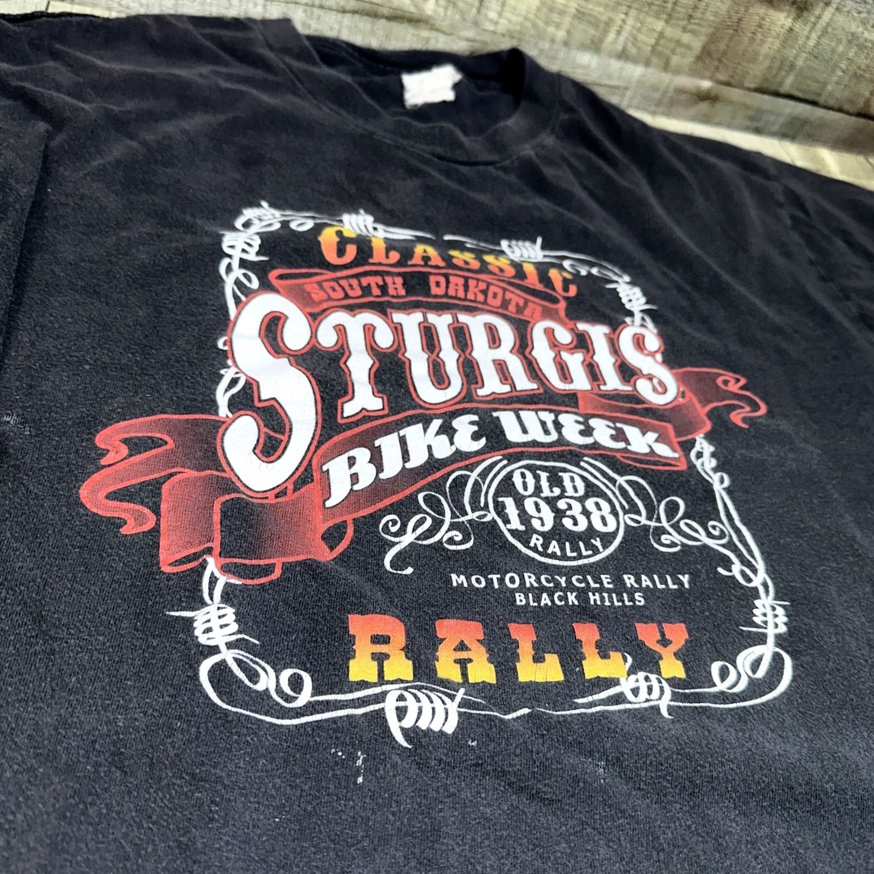 Vintage VINTAGE Sturgis T-Shirt Mens L Black 90s Biker Graphic Print South Dakota USA City Patriotic College Grunge Retro Limited Edition Vikings? Size US L / EU 52-54 / 3 - 5 Thumbnail