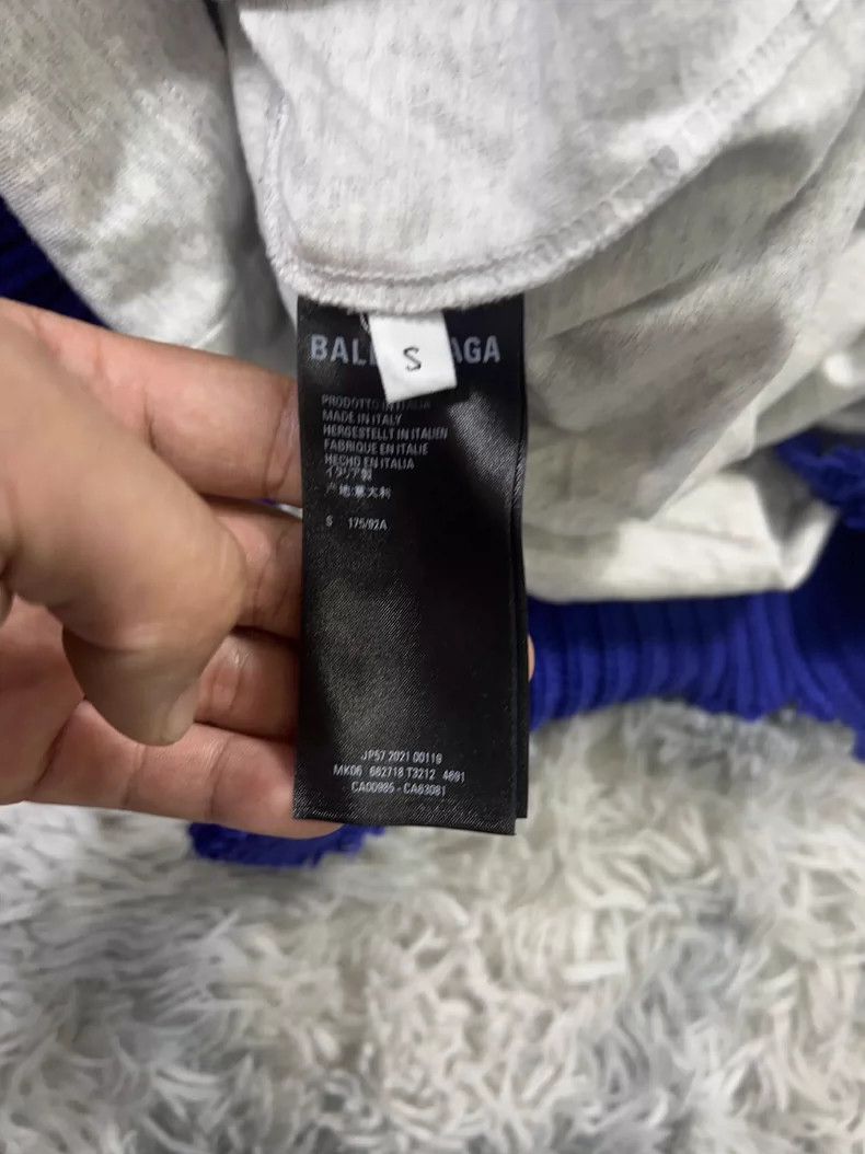 Balenciaga Balenciaga Blue destroys fake two-piece sweater Size US S / EU 44-46 / 1 - 5 Thumbnail