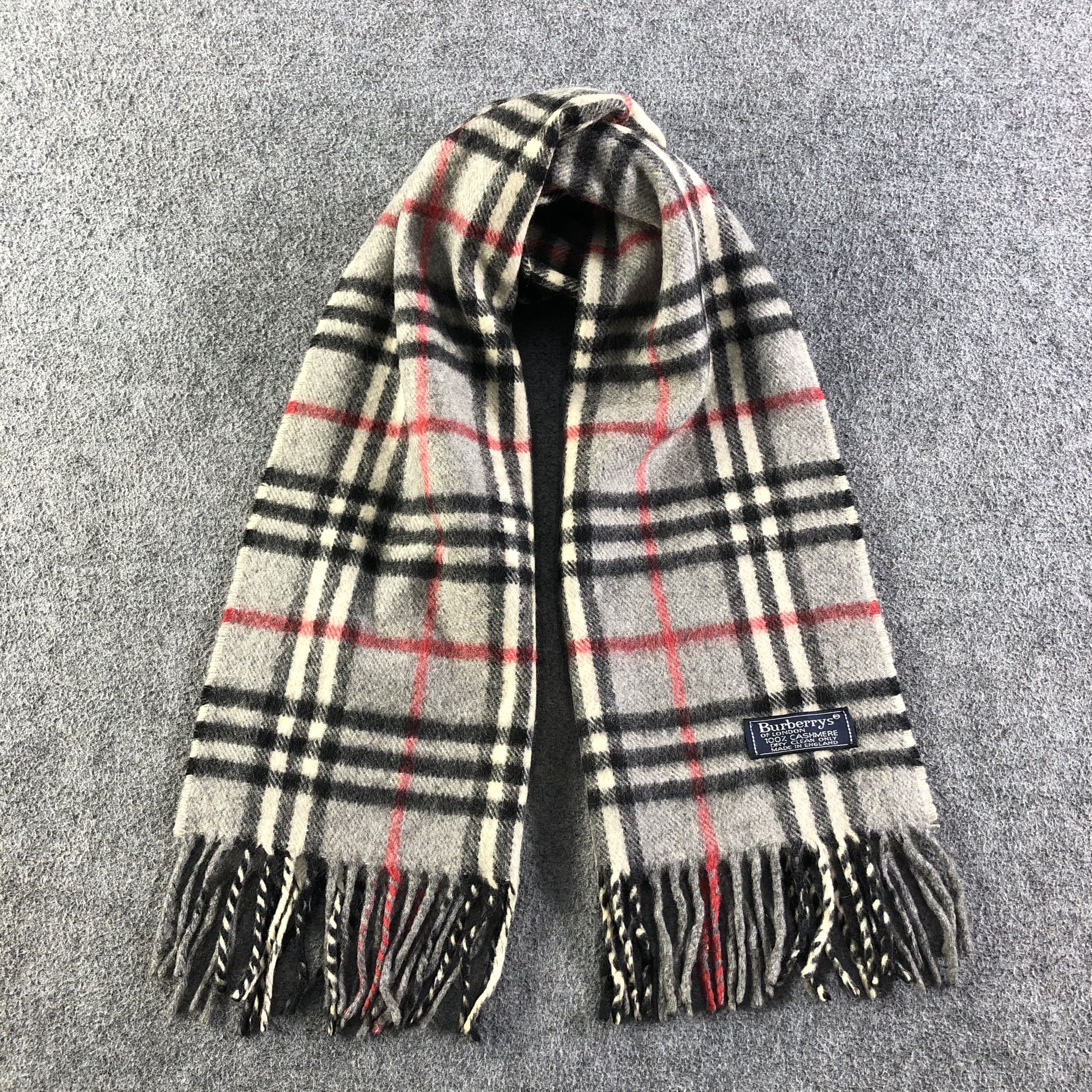 Burberry Burberrys Scarf / Muffler / Neckwear P641 Size ONE SIZE - 1 Thumbnail