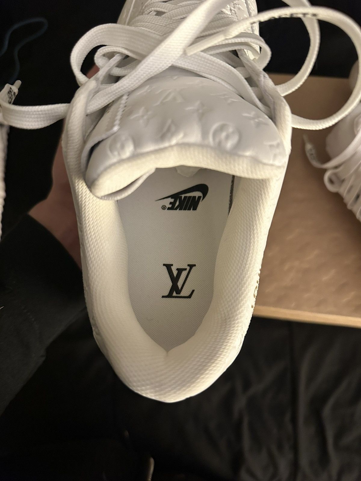 Louis Vuitton × Nike × Virgil Abloh Louis Vuitton Nike Air Force 1 Low by Virgil Abloh Size US 9.5 / EU 42-43 - 7 Thumbnail