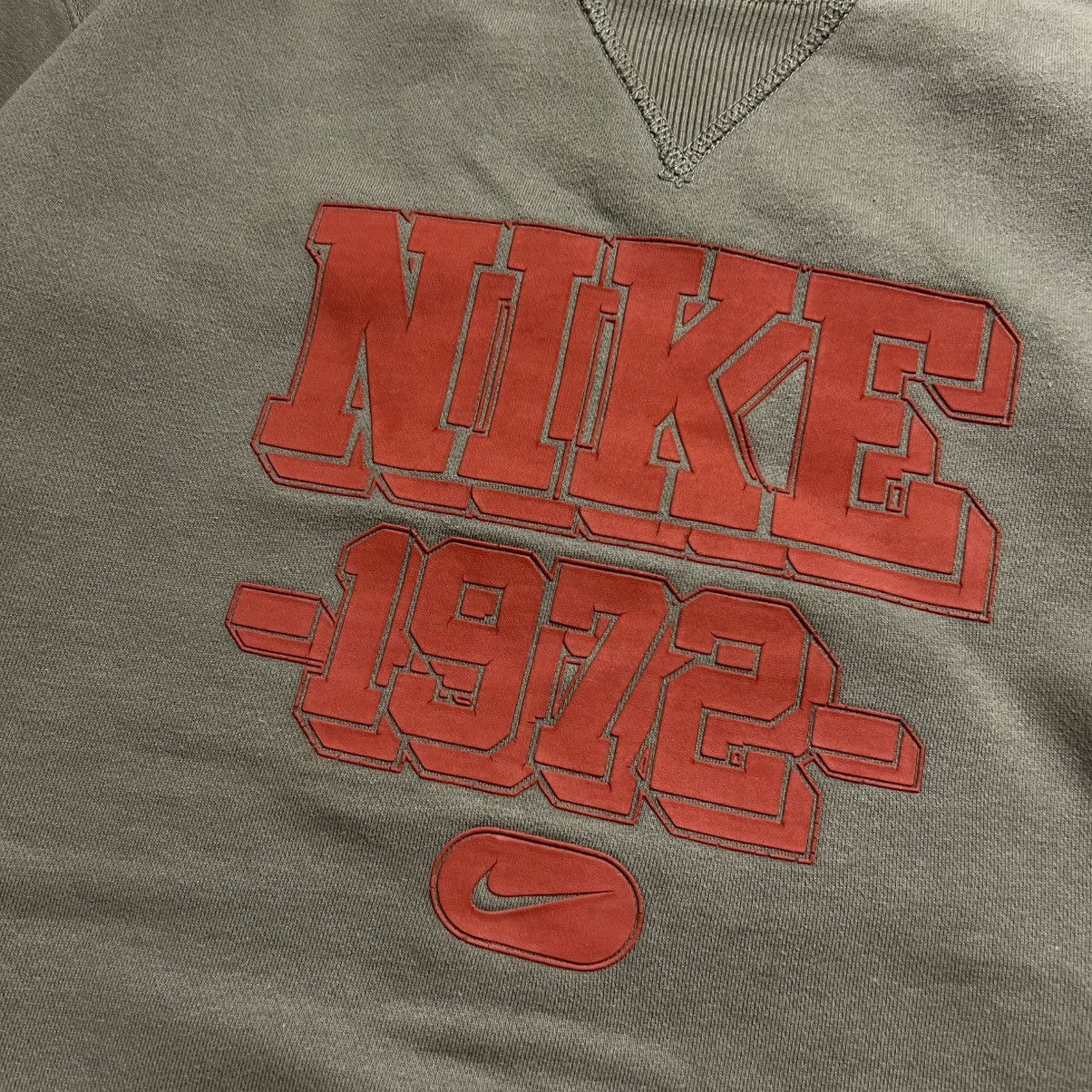 Nike 00s Nike Retro Logo Vintage Y2K Oversized Sweatshirt Size US M / EU 48-50 / 2 - 4 Thumbnail