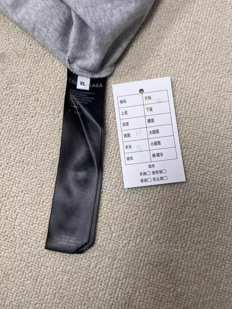 Balenciaga Balenciaga Casual Fake Two Piece Round Neck Long Sleeve T- Size US XL / EU 56 / 4 - 4 Thumbnail