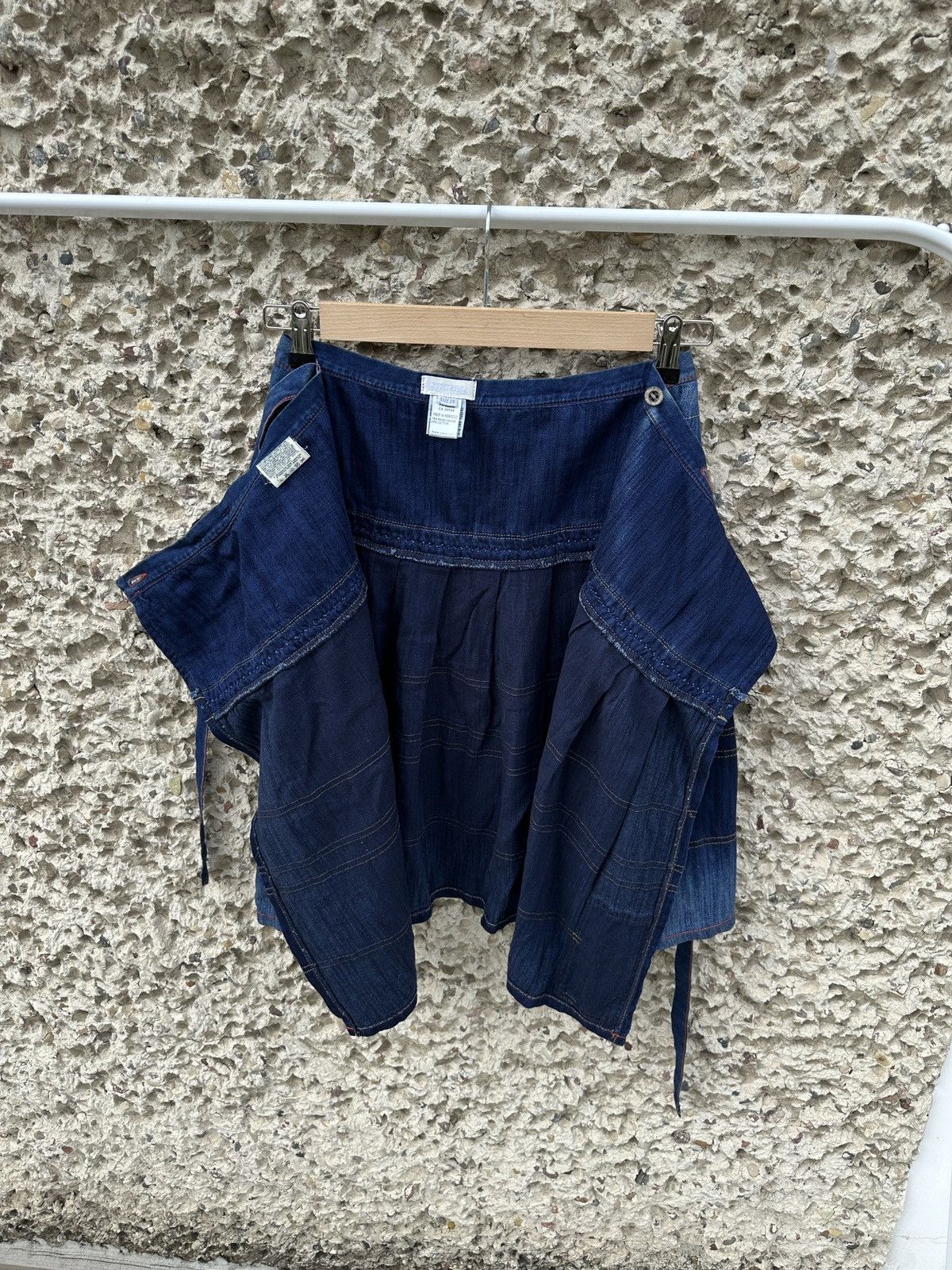 Diesel Vintage y2k Diesel denim skirt Size 28" / US 6 / IT 42 - 7 Thumbnail