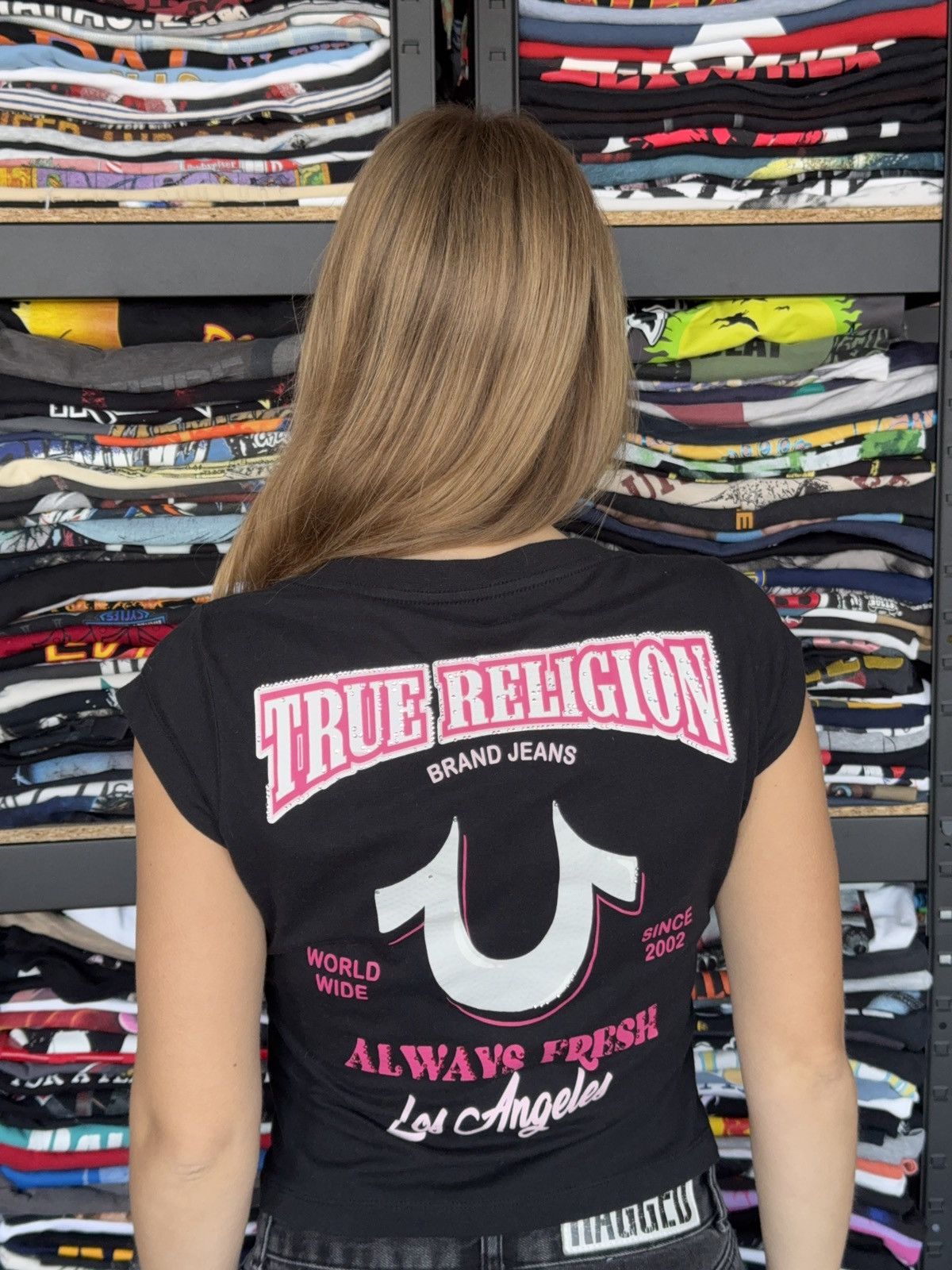 True Religion Vintage True Religion Y2K retro big logo tee wmns Size M / US 6-8 / IT 42-44 - 2 Thumbnail