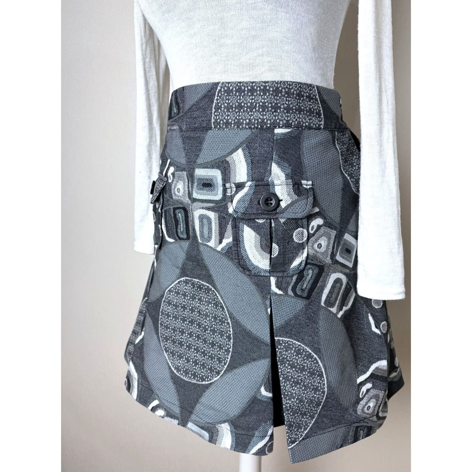 Desigual Desigual womens Skirt Size 44 defect Size 30" / US 8 / IT 44 - 2 Thumbnail
