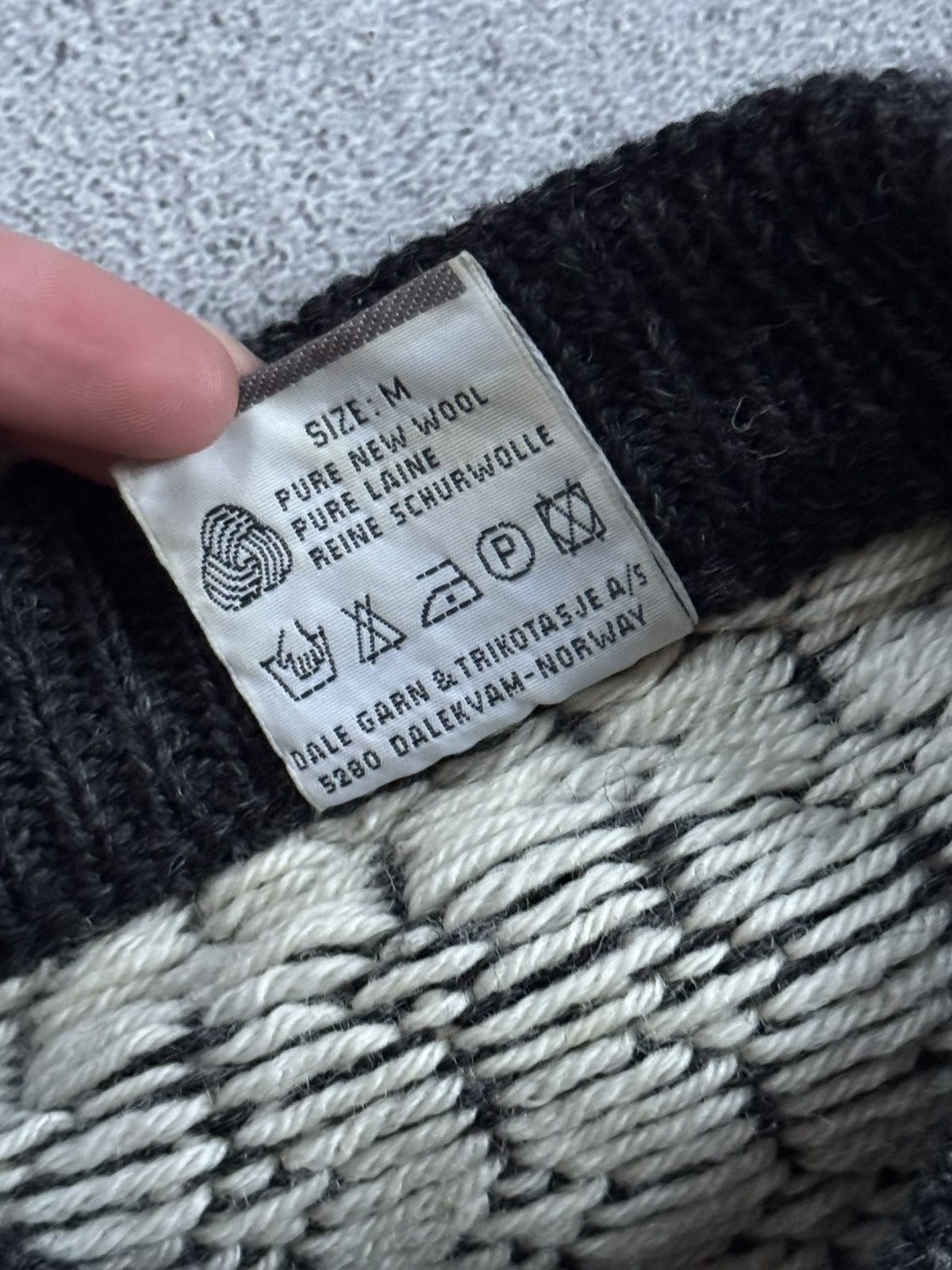 Dale Of Norway Dale of Norway 🇳🇴 M/size wool vintage sweater knitwear crew Size US M / EU 48-50 / 2 - 6 Thumbnail
