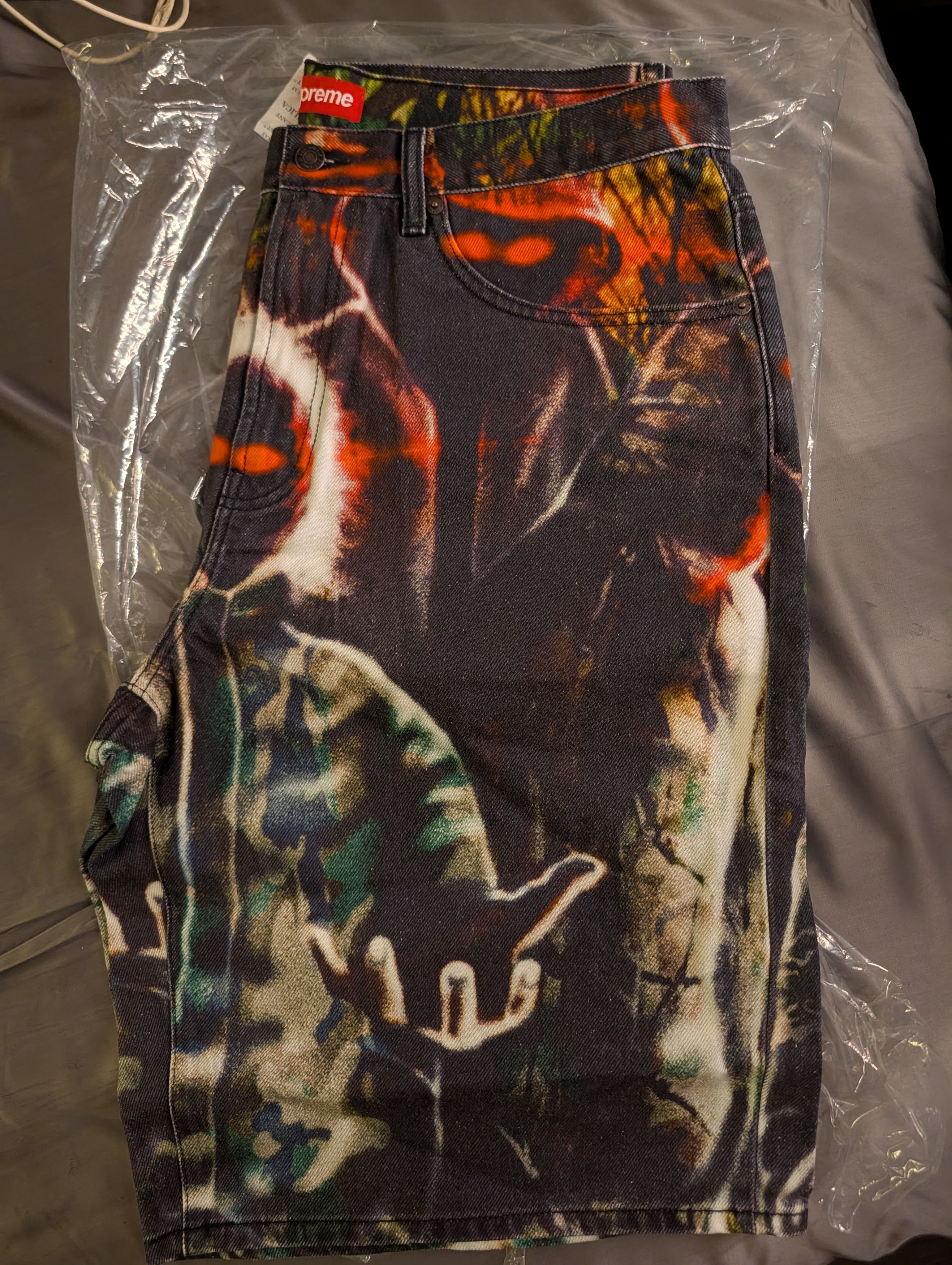 Supreme Supreme Shadows Baggy Denim Shorts Art Dealer 36 SS26