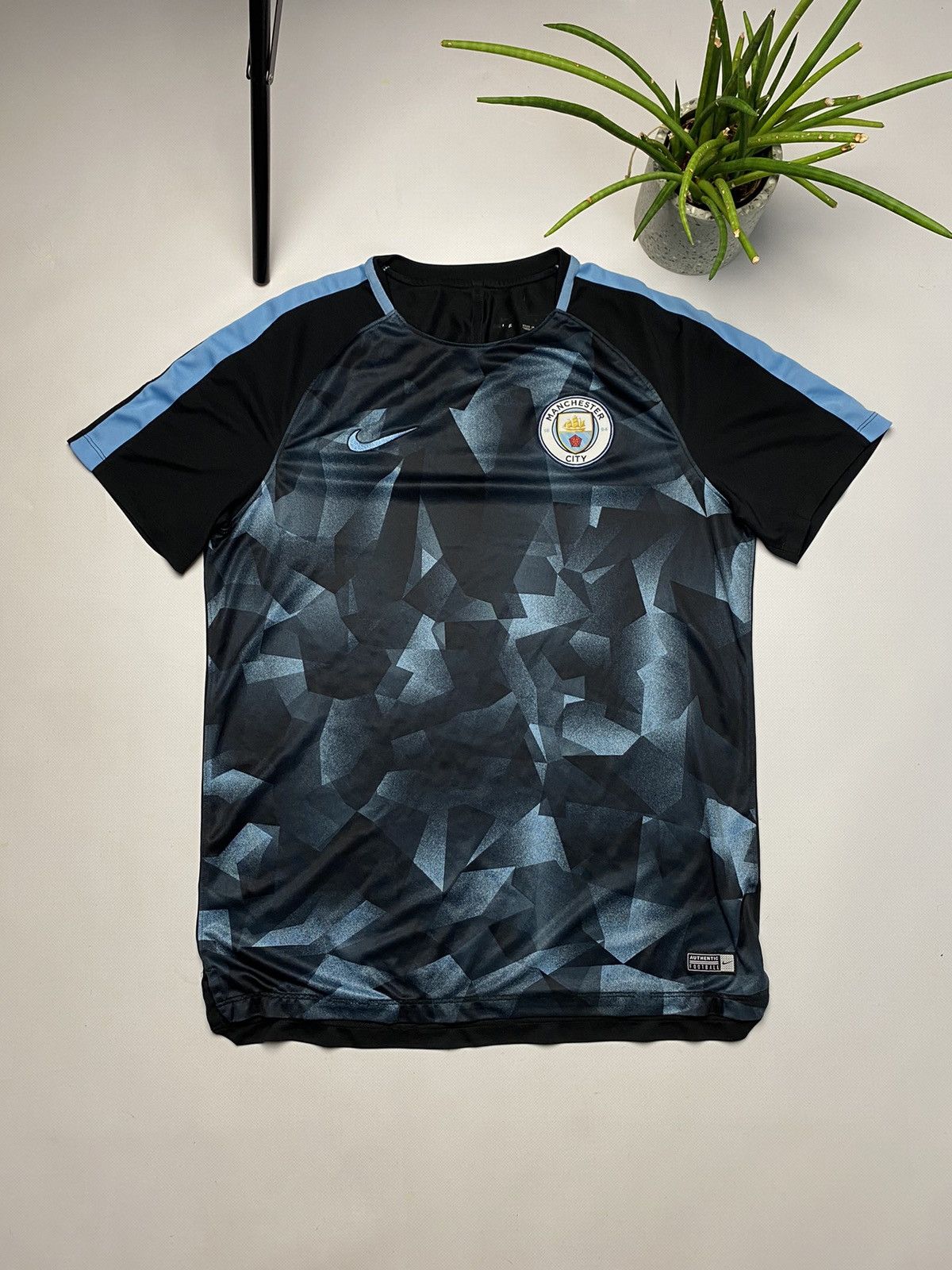 Nike × Vintage Rare vintage Manchester city soccer jersey drill Size US L / EU 52-54 / 3 - 2 Thumbnail