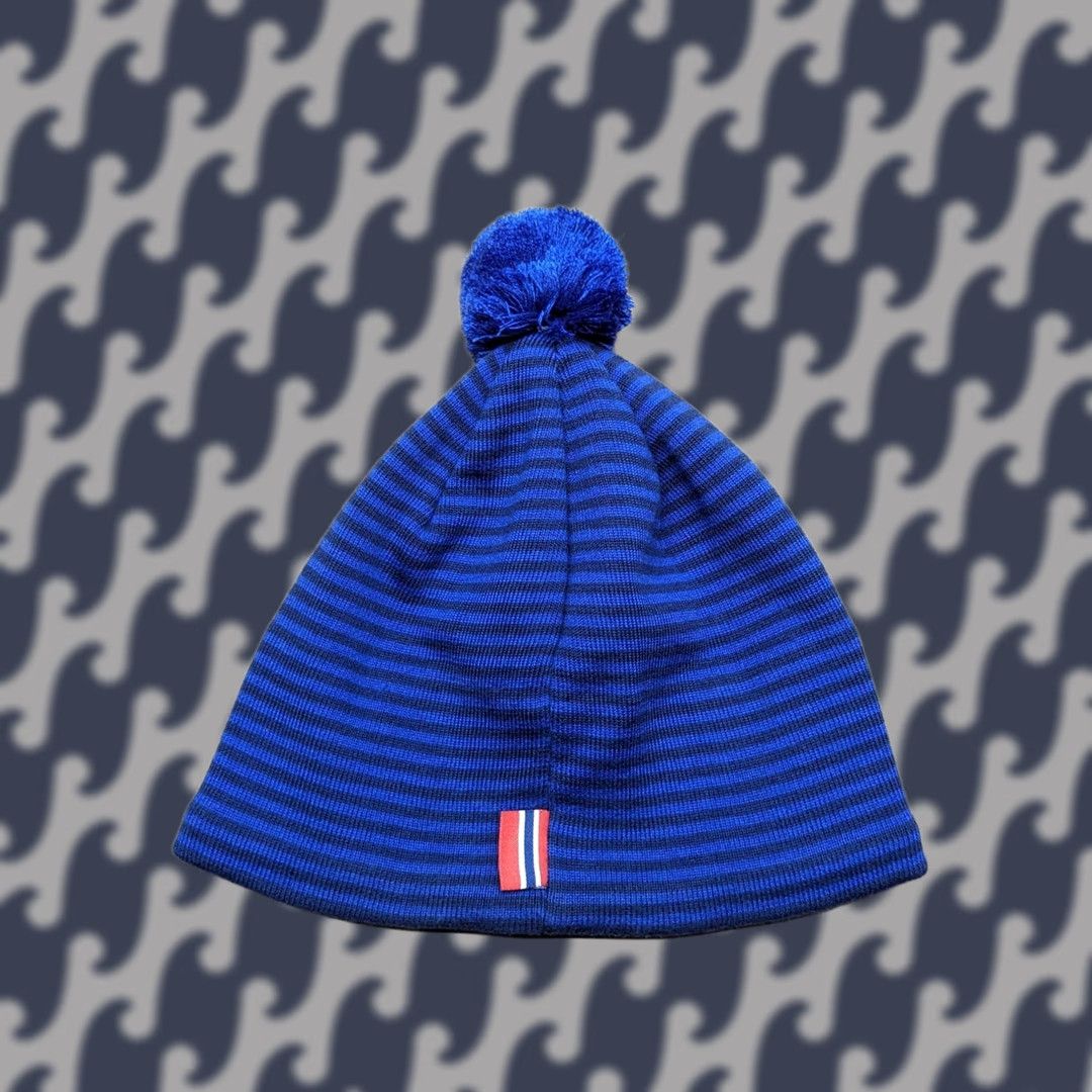 Vintage Strommes Sparebank Ski Beanie Hat One Size Lined Cross Country Striped Pom Pom Beanie Unisex Adults Blue Christmas Ski Theme Mens Womens Girls Boys Size ONE SIZE - 1 Thumbnail