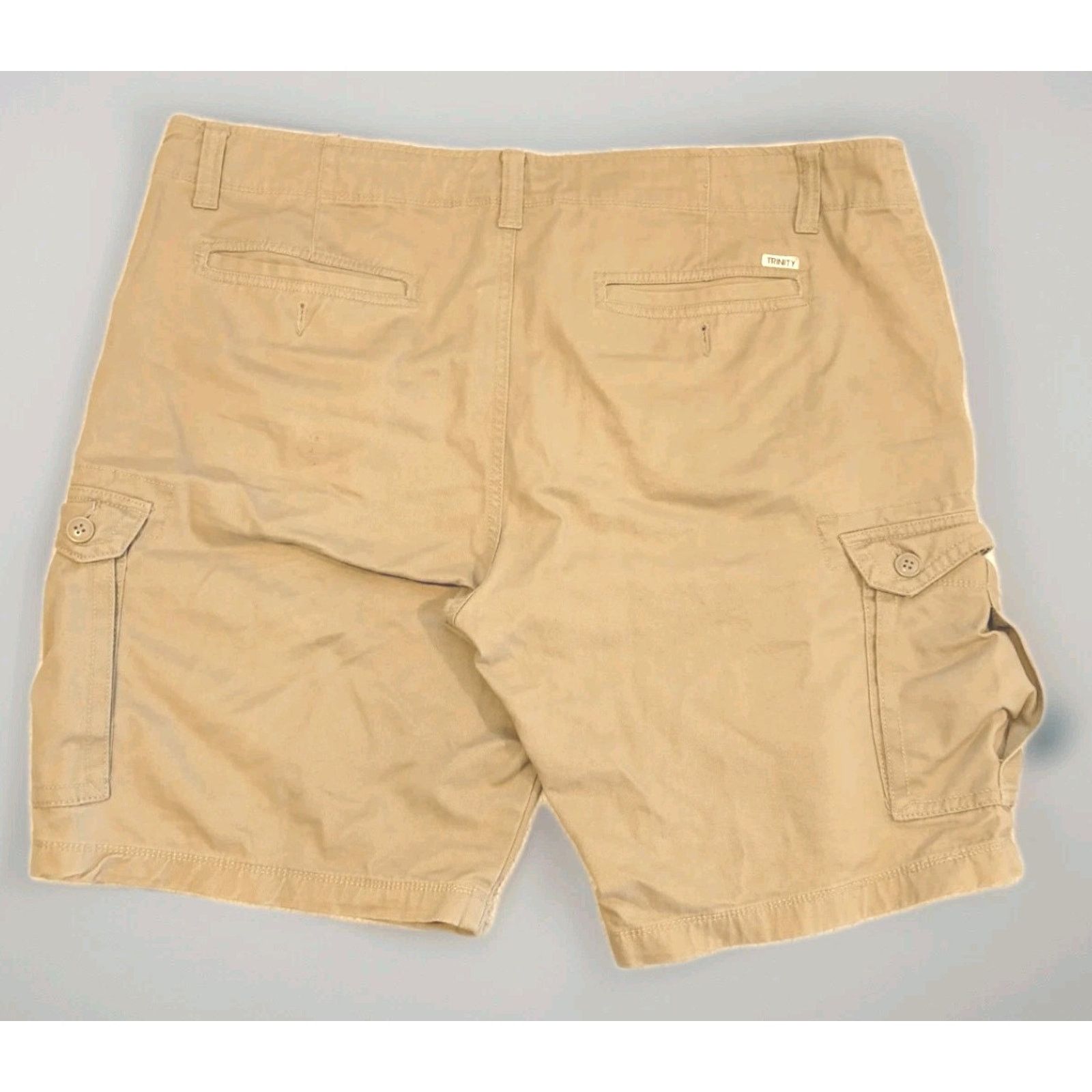 Trinity The Label TRINITY Cargo Shorts For Active Men In Khaki Size 40 used Size US 40 / EU 56 - 5 Thumbnail