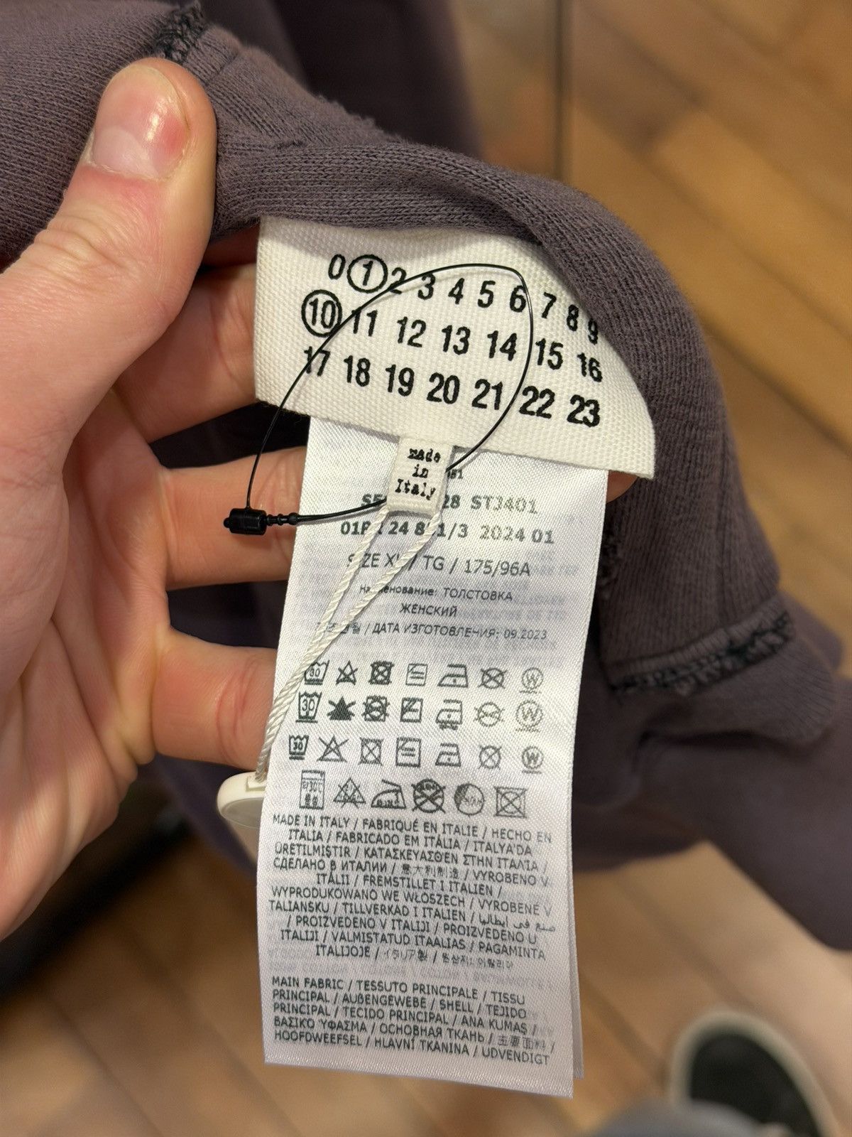 Maison Margiela Maison Margiela Reverse Logo Hoodie Size US XL / EU 56 / 4 - 3 Thumbnail
