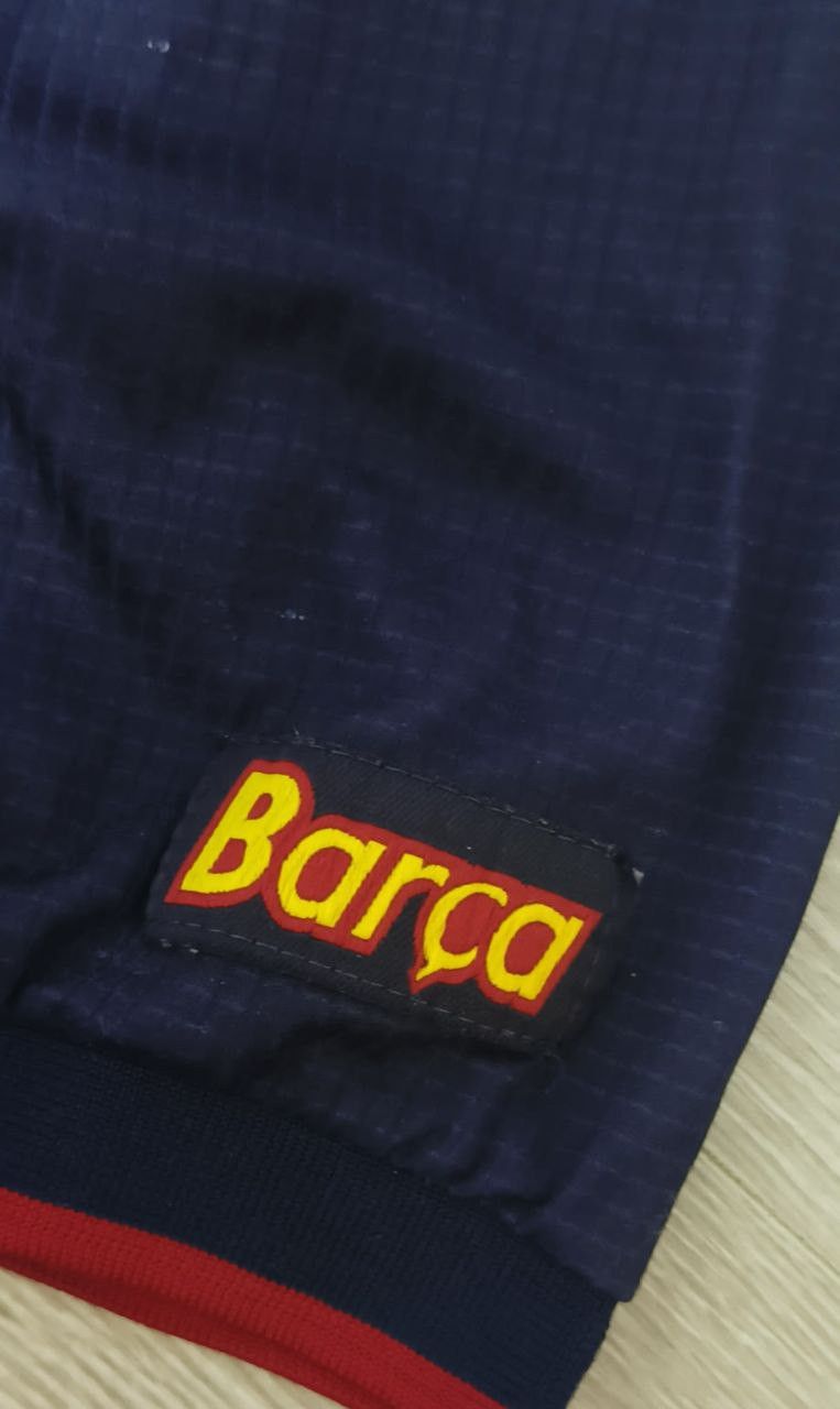 Other Barcelona Jearsey Figo Size US L / EU 52-54 / 3 - 3 Thumbnail