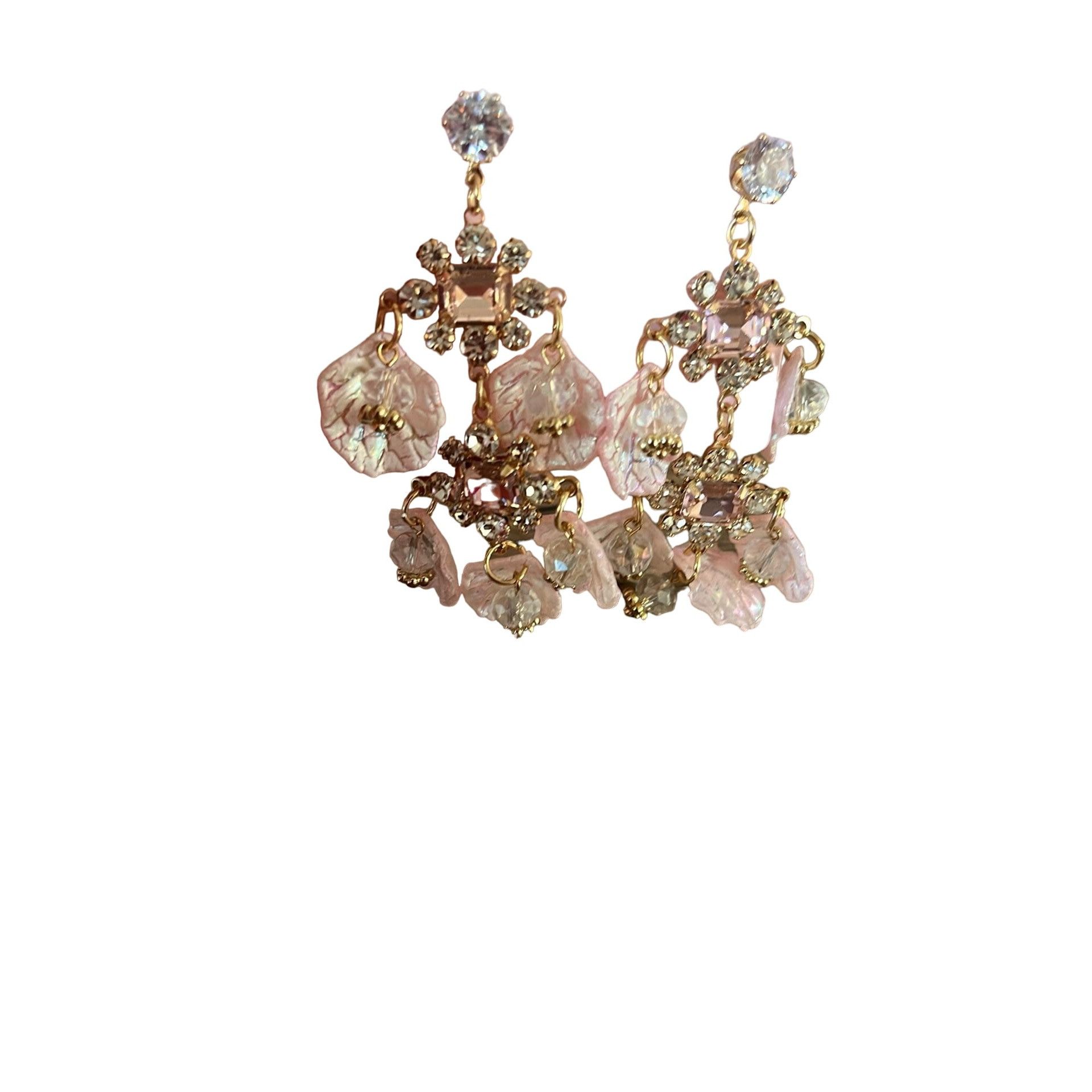 Bloomingdale's Bloomingdale’s Crystal Chandelier Drop Rhinestone Fashion Ea Size ONE SIZE - 2 Thumbnail