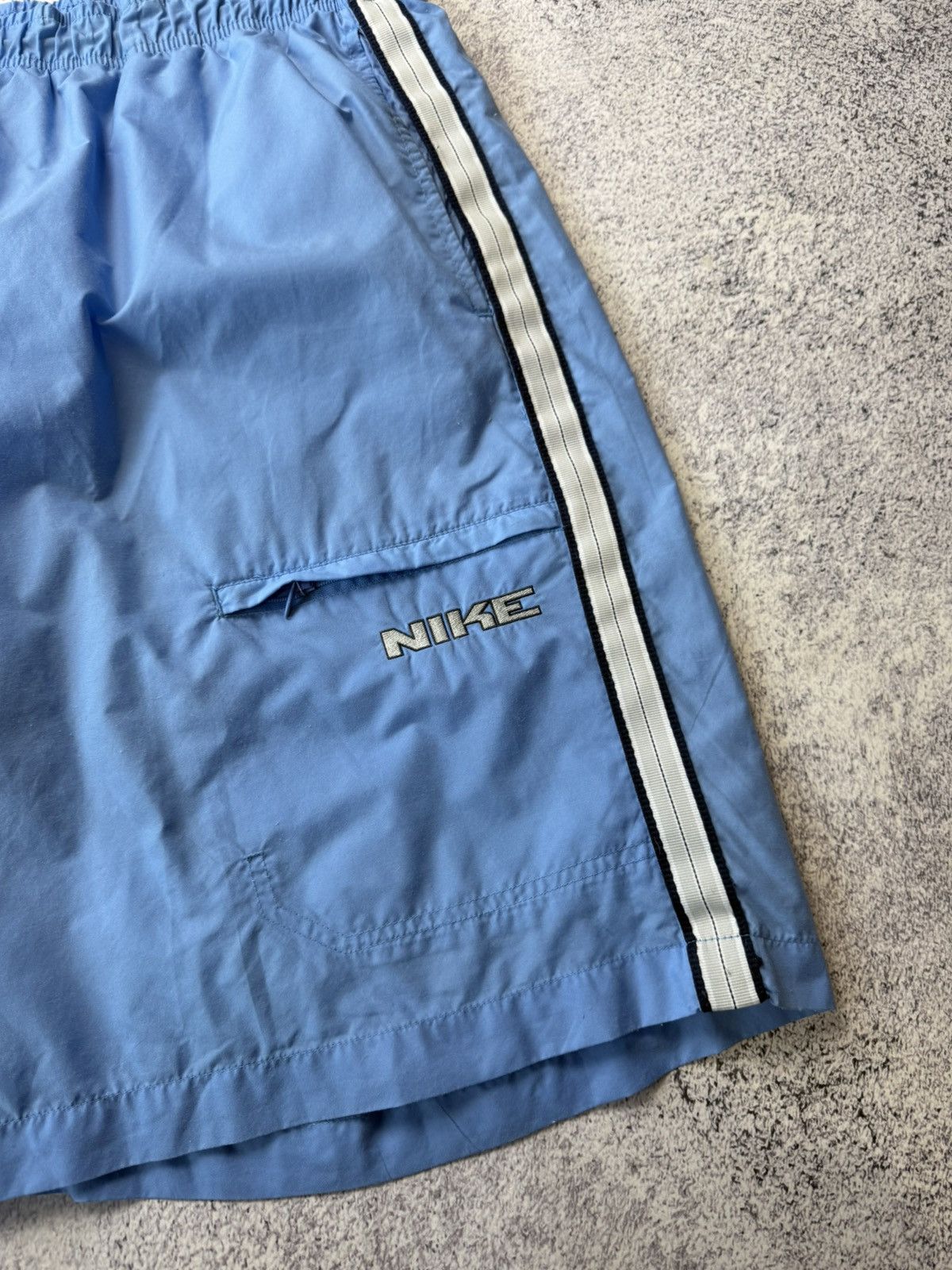 Nike Vintage Nike Nylon Shorts USA Mini Swoosh Drill Y2K Size US 36 / EU 52 - 4 Thumbnail