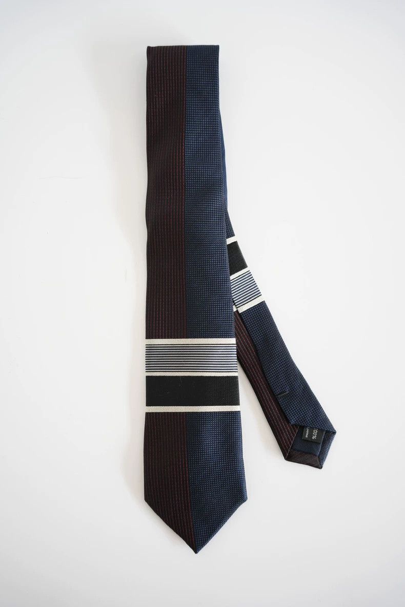 Yohji Yamamoto Yohji Yamamoto Yohji Yamamoto Silk Tie Red Blue Stripes Size ONE SIZE - 1 Thumbnail