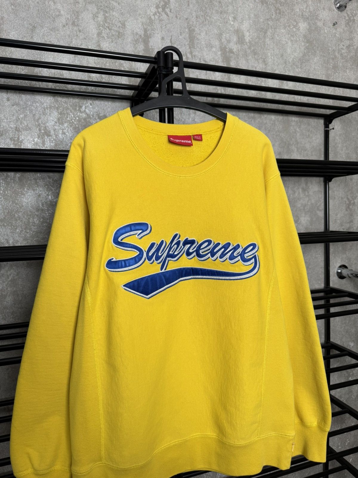 Supreme Rare Supreme Sweatshirt Size US L / EU 52-54 / 3 - 2 Thumbnail