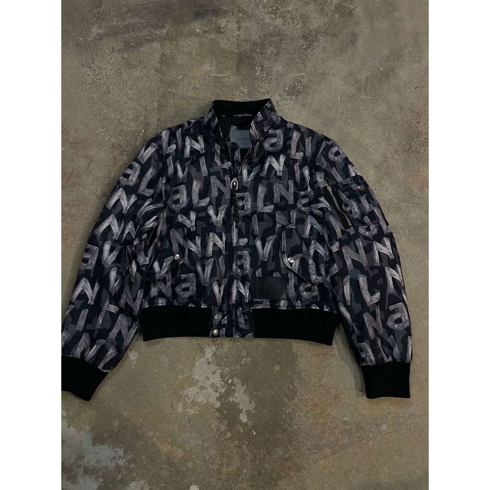 Lanvin Lanvin Bomber Jacket Grey Medium Used Size US 36 / EU 52 - 1 Thumbnail