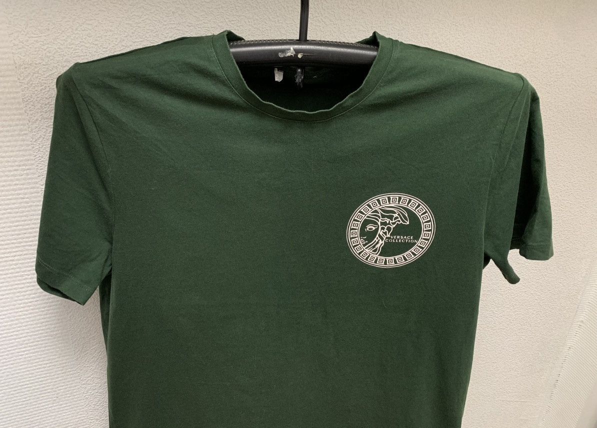 Versace Gianni Versace big logo green t-shirt M sz Size US M / EU 48-50 / 2 - 4 Thumbnail