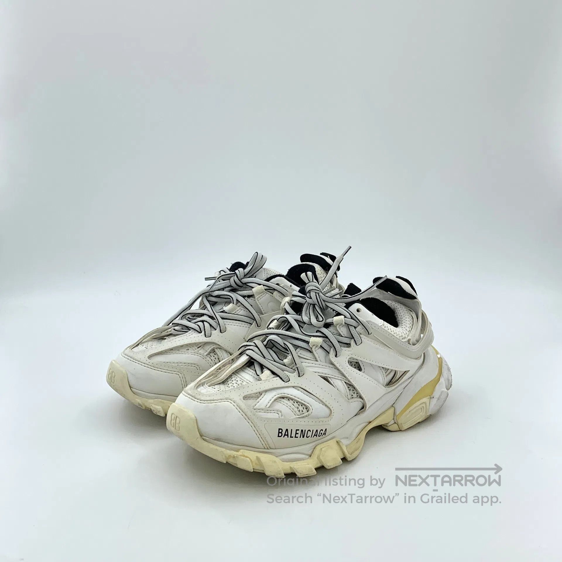 Balenciaga Balenciaga White fabric lace-up casual flat sneakers| Size US 5 / EU 37 - 1 Thumbnail