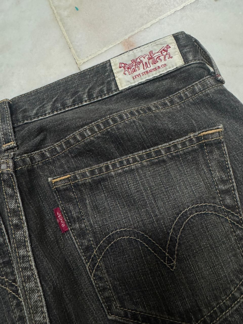 Levi's 💥Bell Bottom 90s💥Levi’s Red Tab Whisker Mudwash Bootcut Size US 29 - 16 Thumbnail