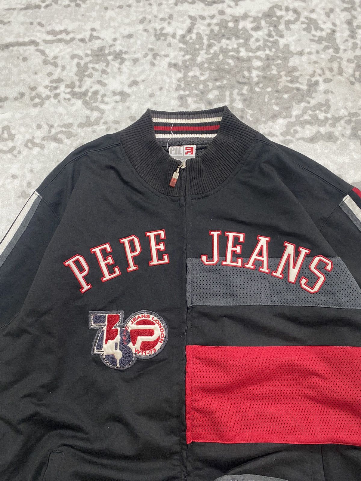 Pepe Jeans 1990s PEPE JEANS VINTAGE SPELLOUT PELLE HIPHOP Size US XL / EU 56 / 4 - 4 Thumbnail