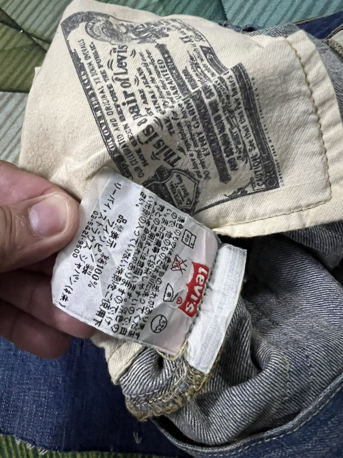 Levi's × Levi's Vintage Clothing VINTAGE LEVIS 501 CROPPED DISTRESS JEANS Size US 31 - 15 Thumbnail