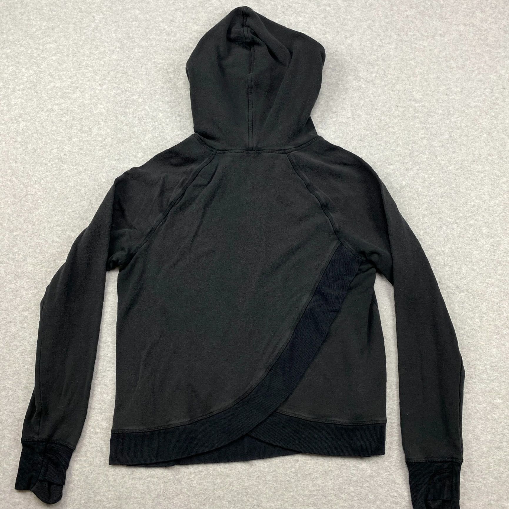 Athleta Athleta Hoodie Womens Small Black Fleece Thumbholes Stretch Criss Cross Back Size S / US 4 / IT 40 - 5 Thumbnail