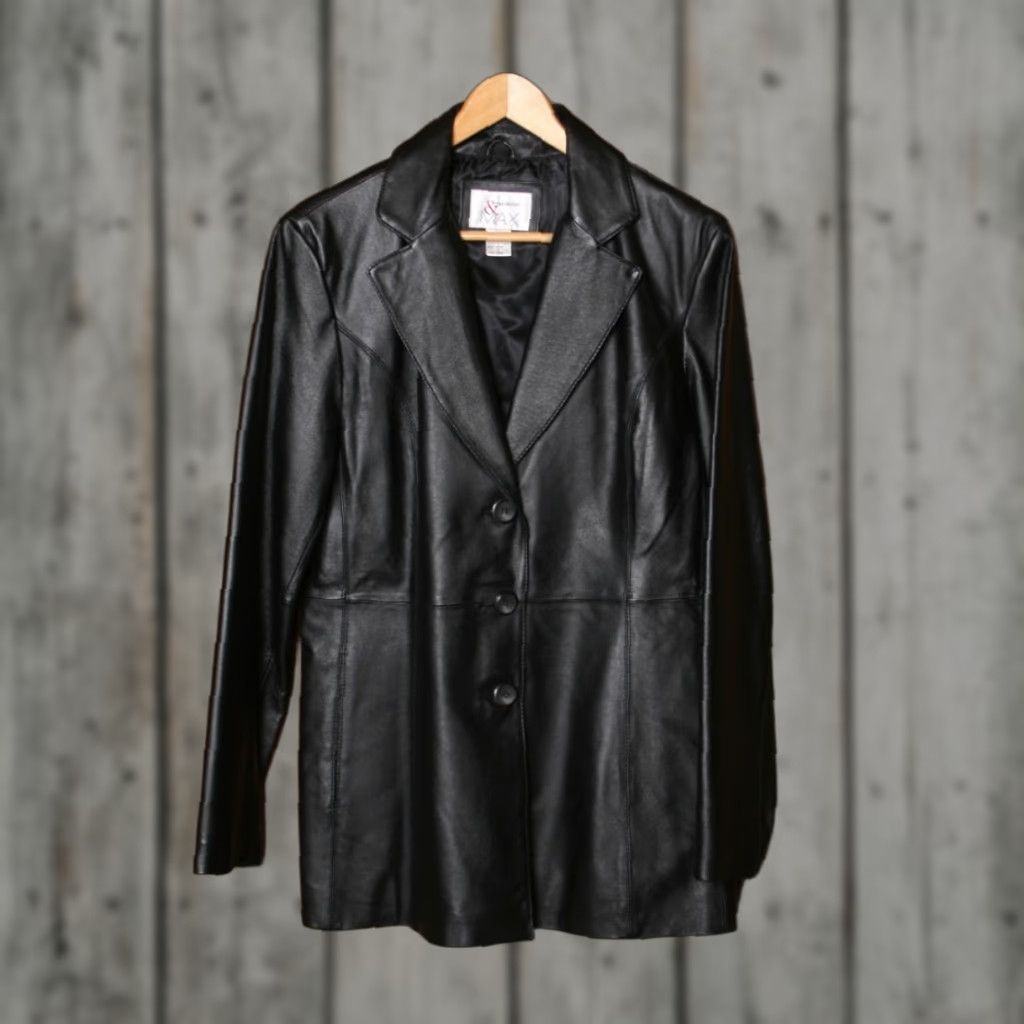 Madison MADISON & MAX Black Leather 3-Button Blazer Jacket Sz. L Womens Blazer Leather Jacket Black 3-Button L Size L / US 10 / IT 46 - 1 Thumbnail