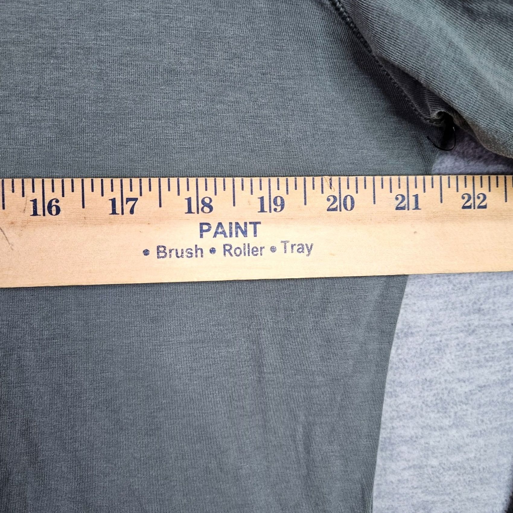 Lululemon Lululemon Men's T-Shirt Henley Long Sleeve Tee Size L Gray Logo Solid Activewear Regular Fit All Seasons Shirt Mens Size US L / EU 52-54 / 3 - 3 Thumbnail