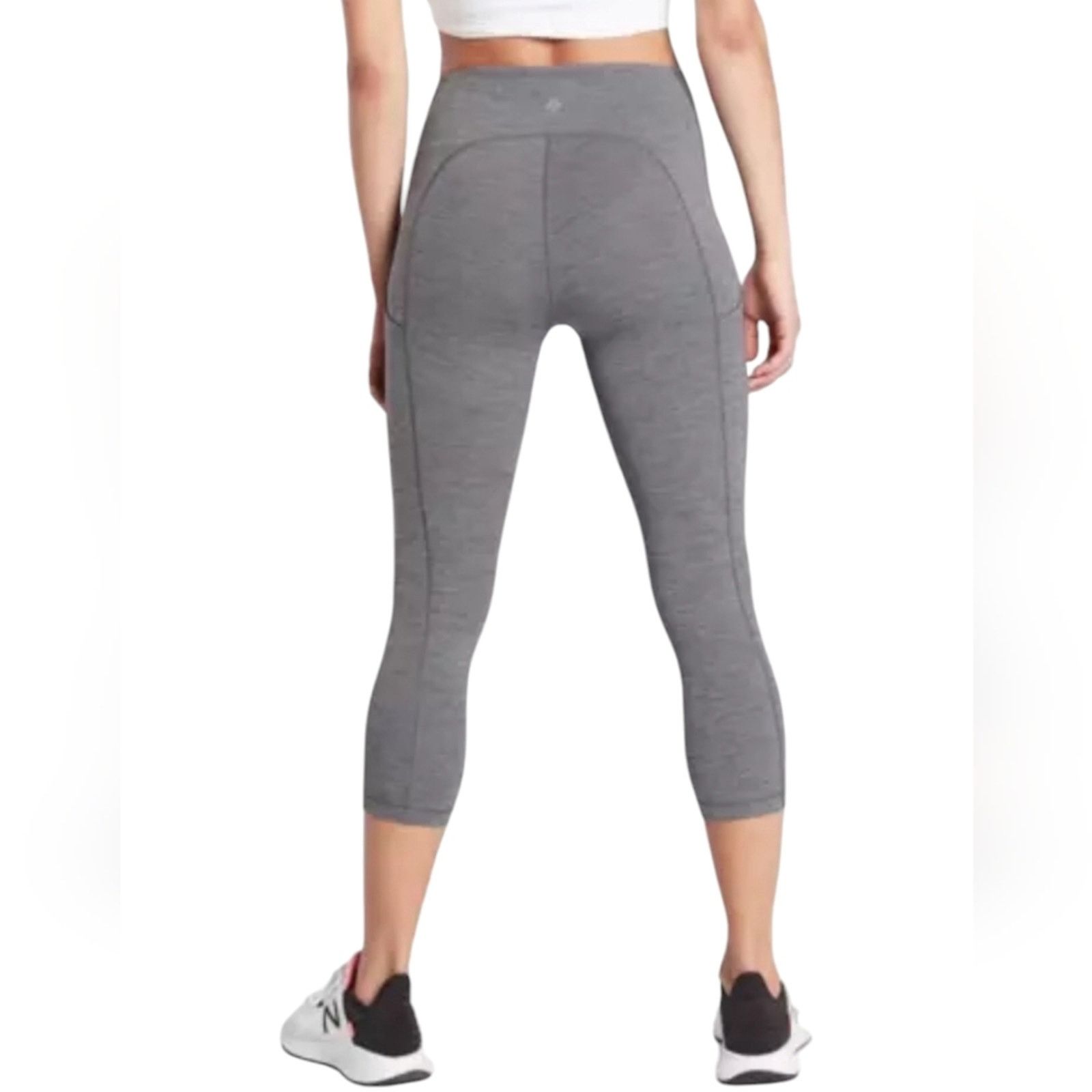 Athleta Athleta Ultimate stash pocket capri Large Size 31" - 3 Thumbnail