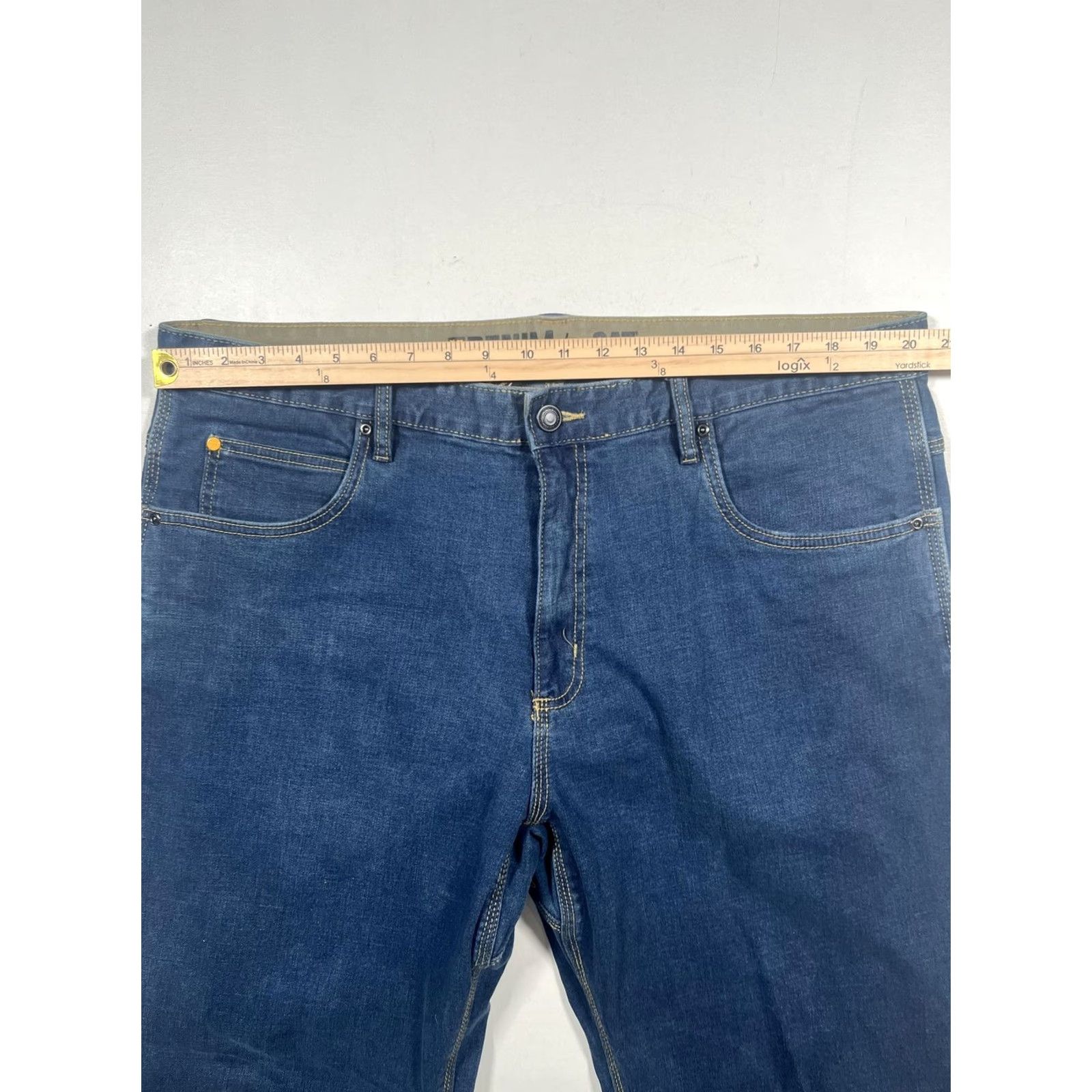 Caterpillar Caterpillar Jeans Mens 40x32 Blue Med Wash Denim Regular Straight Leg Stretch Size US 40 / EU 56 - 7 Thumbnail