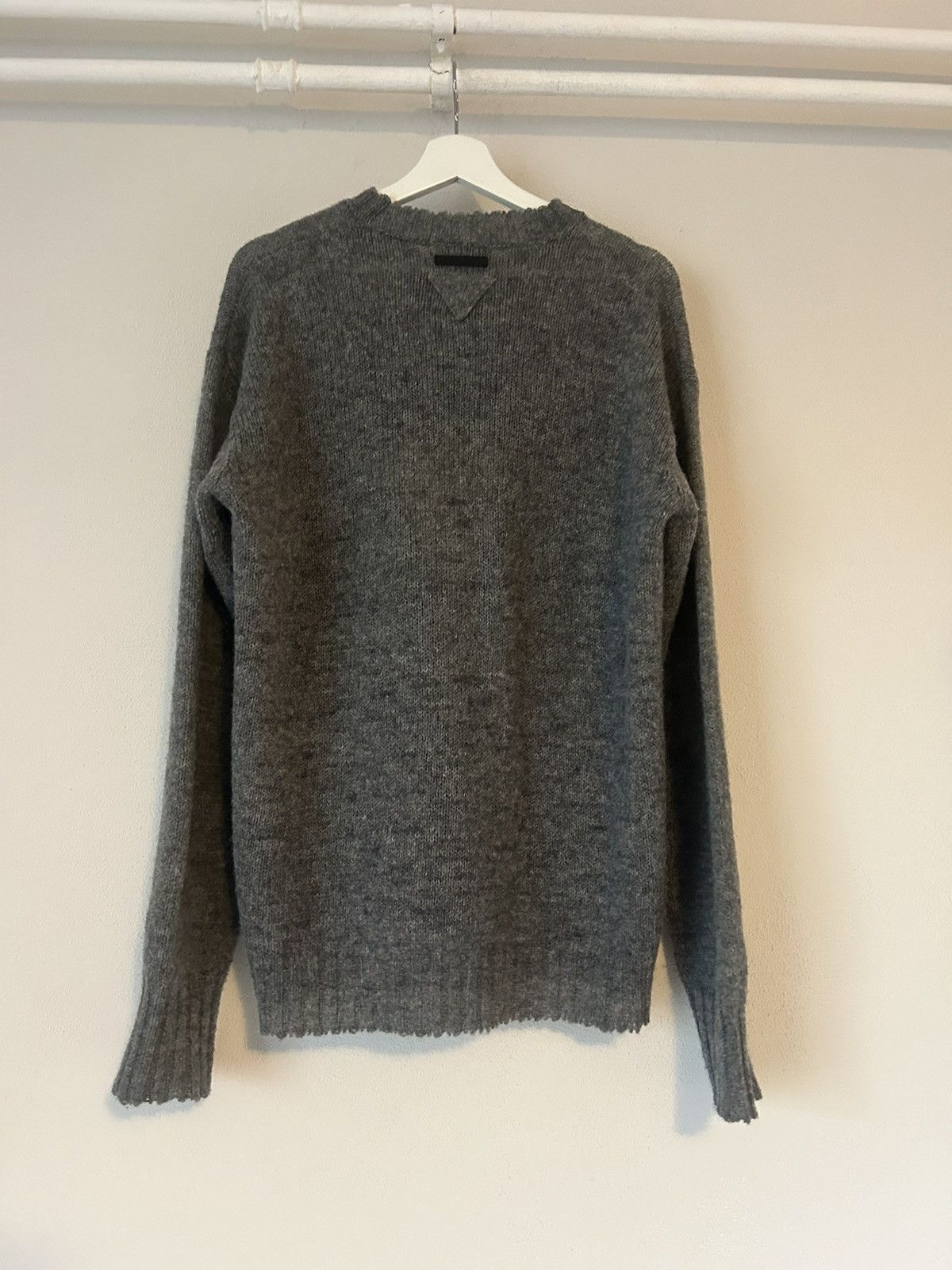 Prada AW2018 Grey Banana Wool Knit Sweater Size US M / EU 48-50 / 2 - 2 Thumbnail