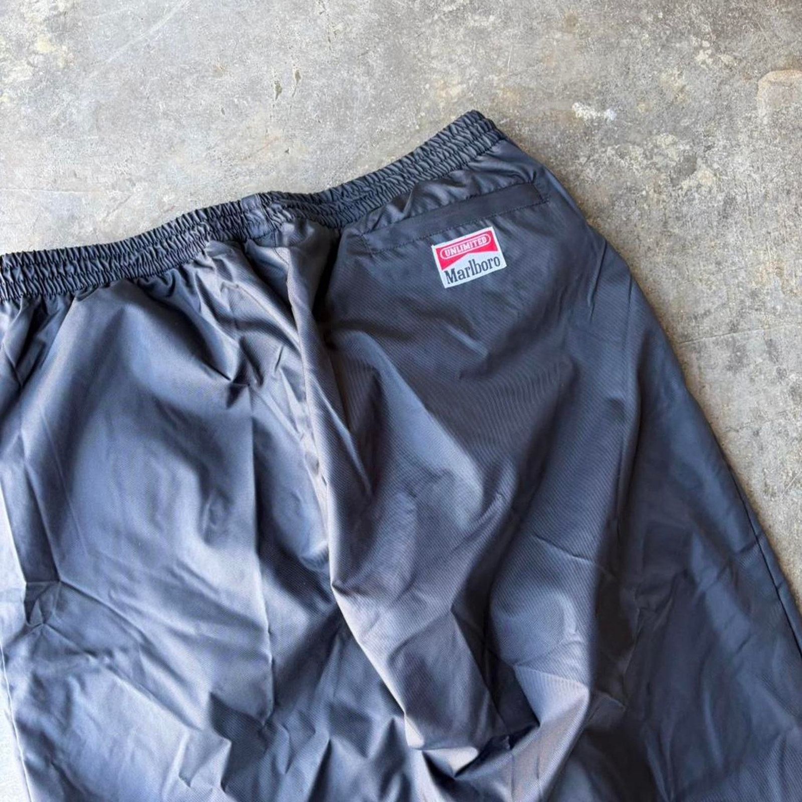 Marlboro 90s marlboro lined track sweats Size US 30 / EU 46 - 4 Thumbnail